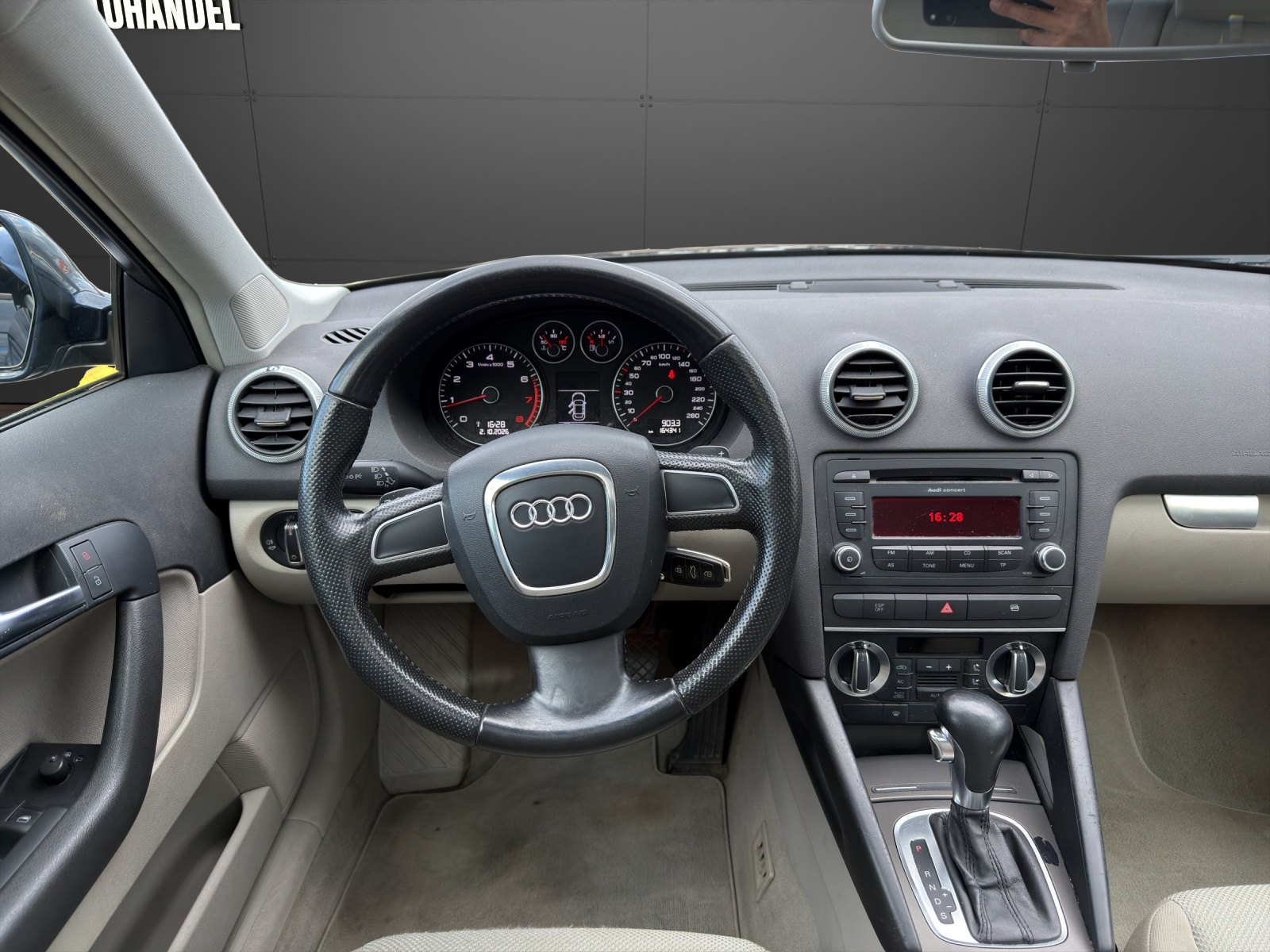 AUDI A3 Sportback 1.8 TFSI Ambition S-tronic-image-9