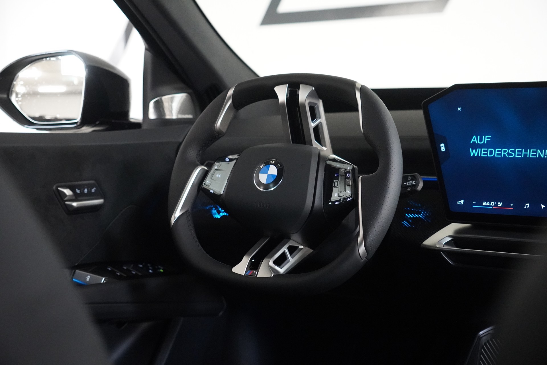 BMW iX3 40 M Sport-image-21