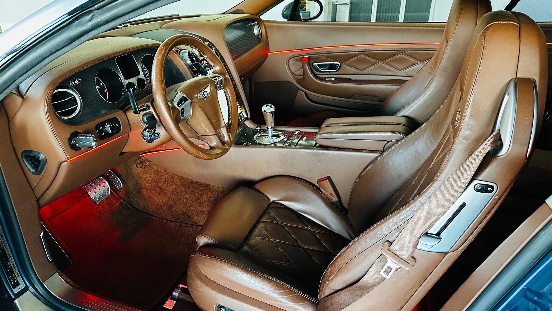 BENTLEY Continental GT Speed 6.0-image-11