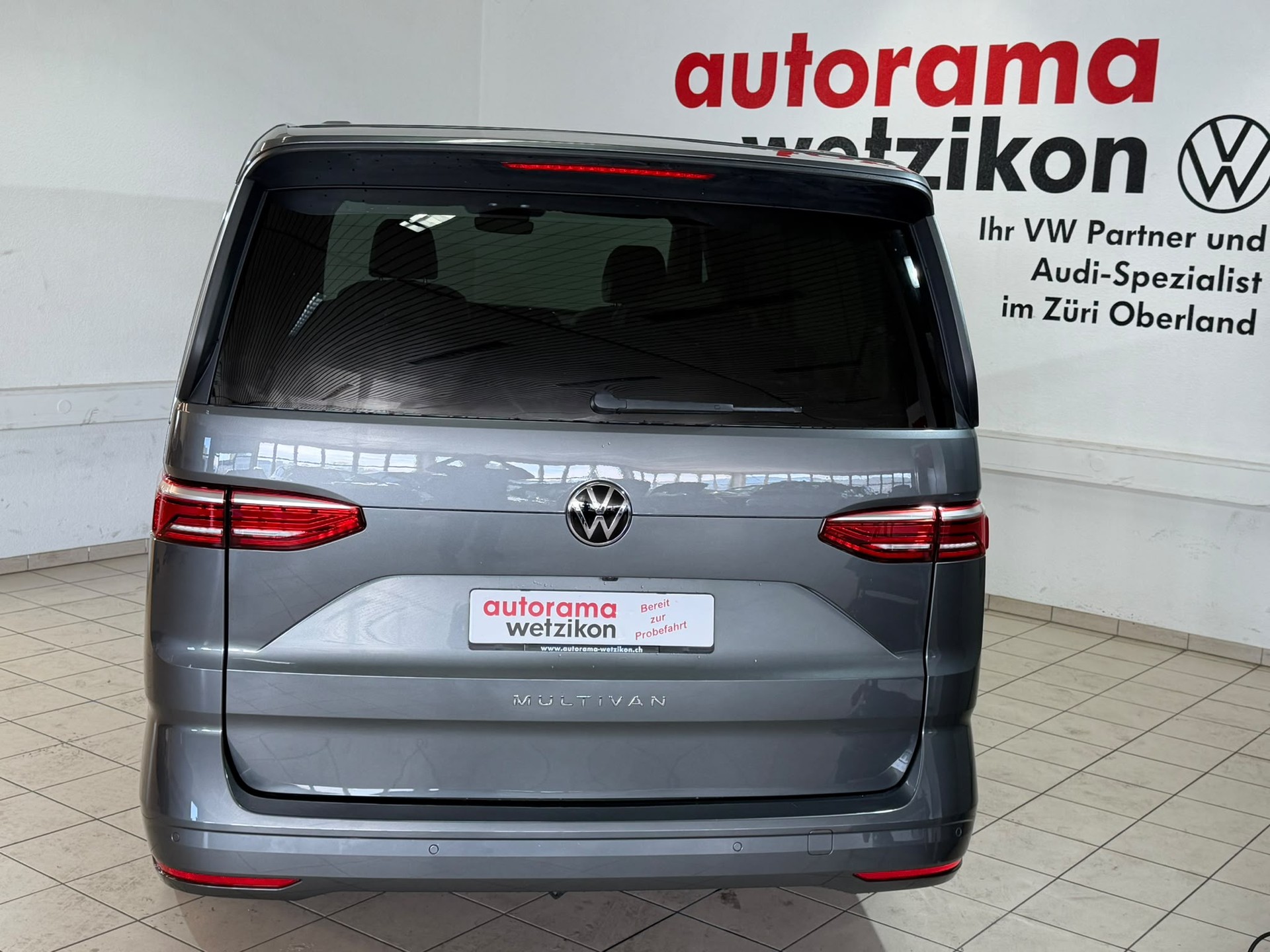 VW Multivan 2.0 TDI Life DSG Lang-showroom-element-3