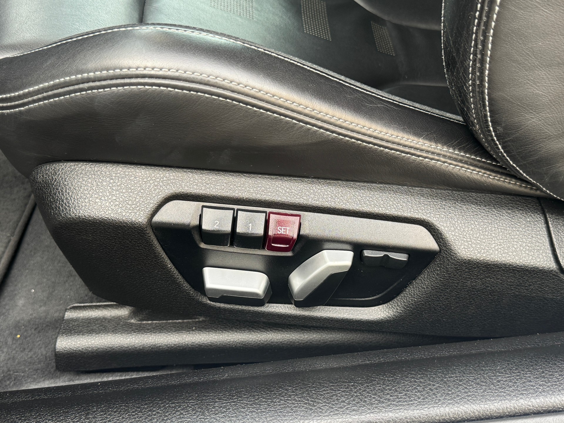BMW M4 Coupé CS DKG-image-11