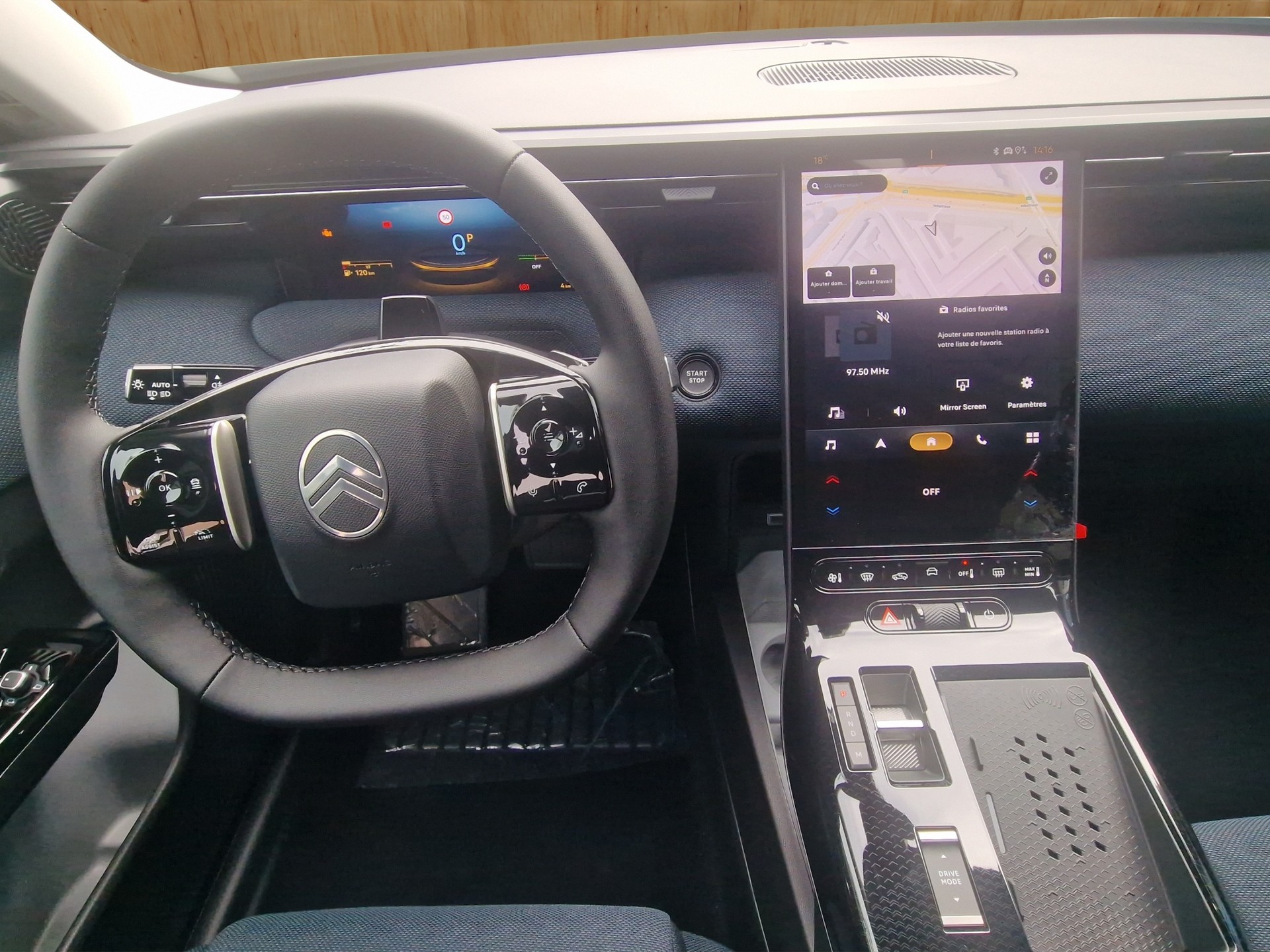 CITROEN C5 Aircross 1.2 HEV Plus Automat-image-8
