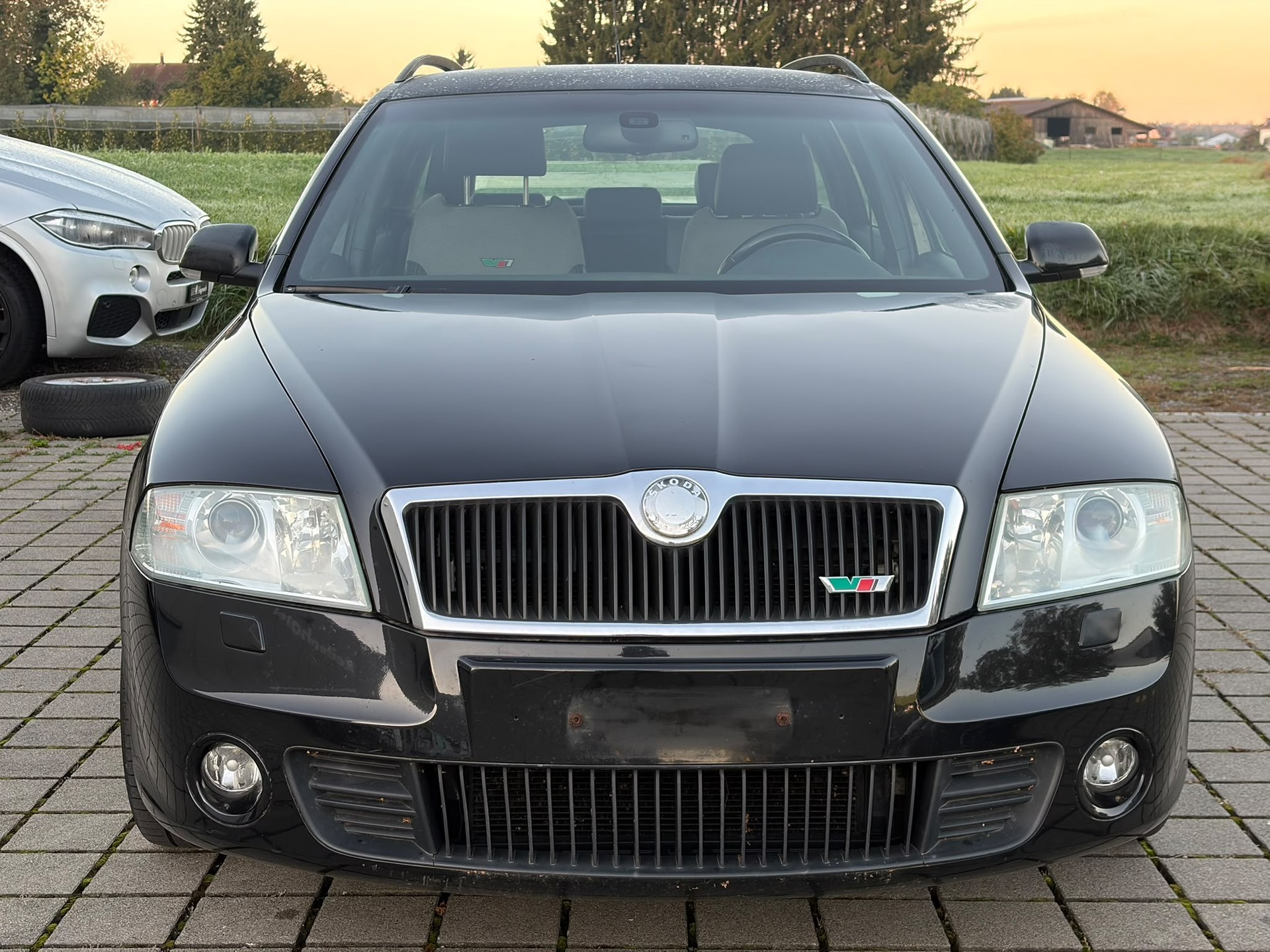 SKODA Octavia 2.0 TFSI RS-image-1