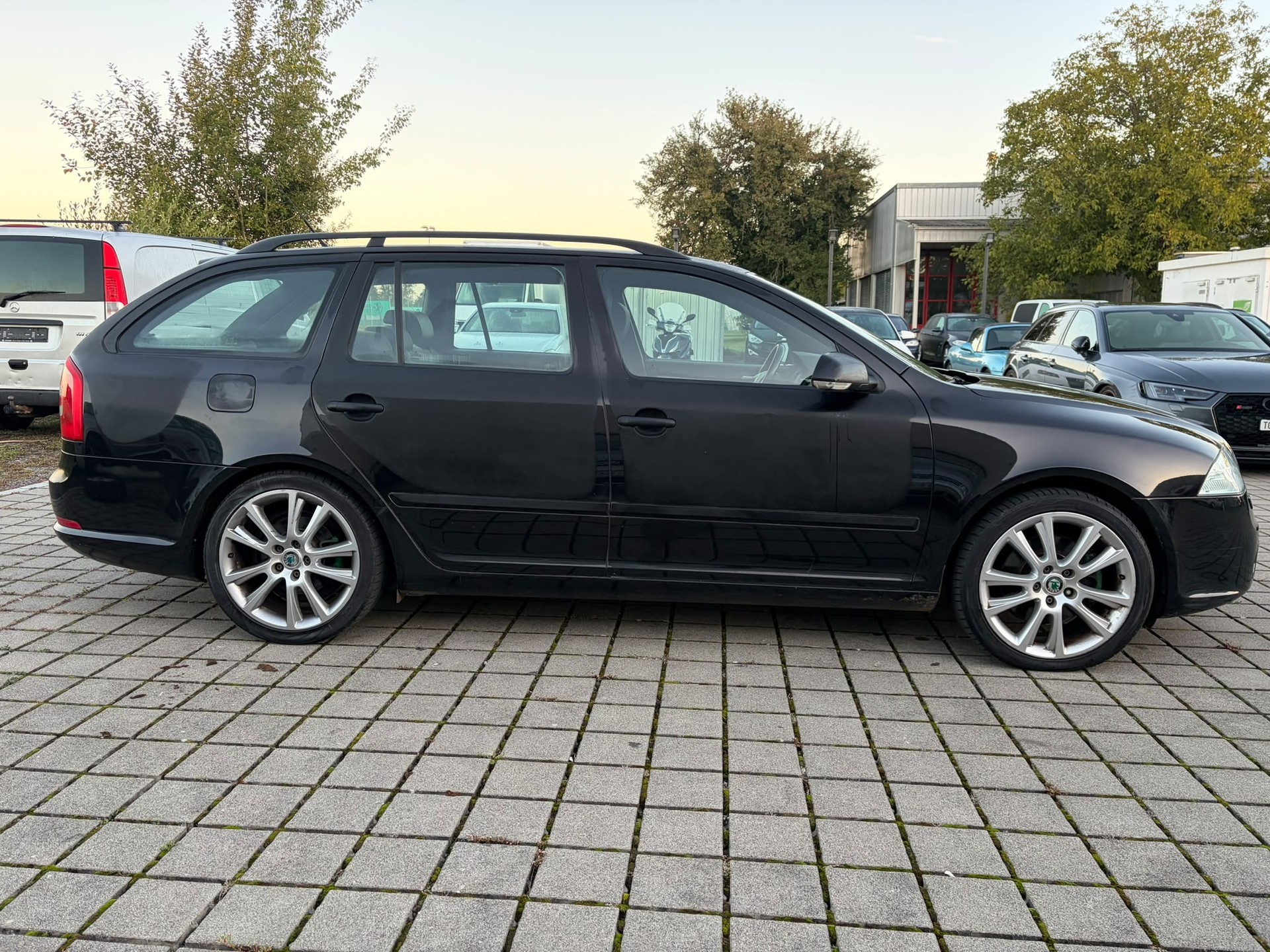 SKODA Octavia 2.0 TFSI RS-image-4