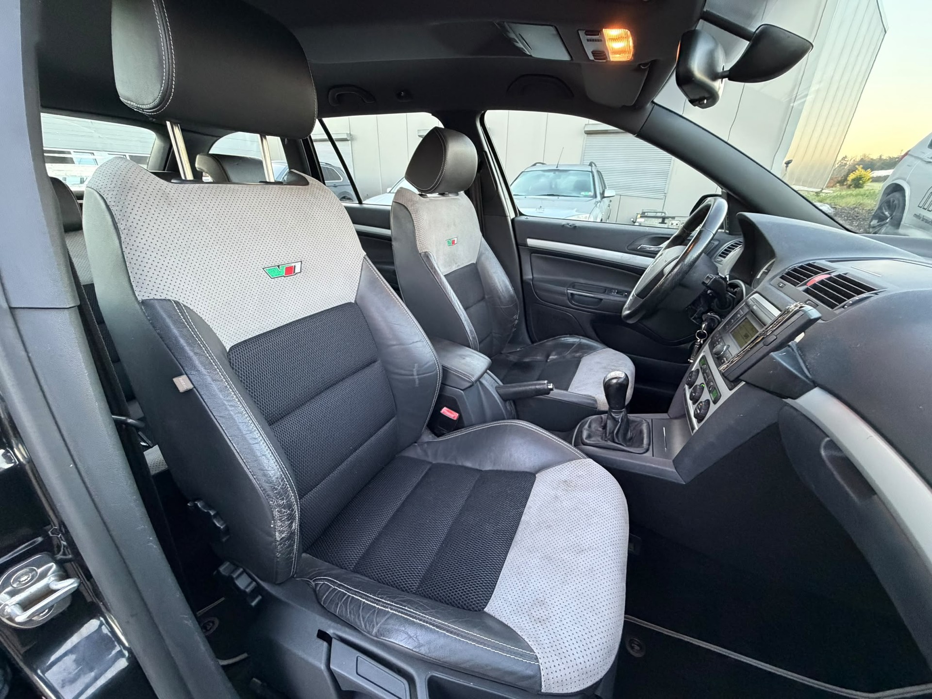 SKODA Octavia 2.0 TFSI RS-image-12