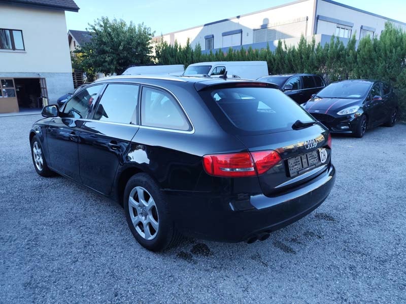 AUDI A4 Avant 1.8 TFSI multitronic-image-3