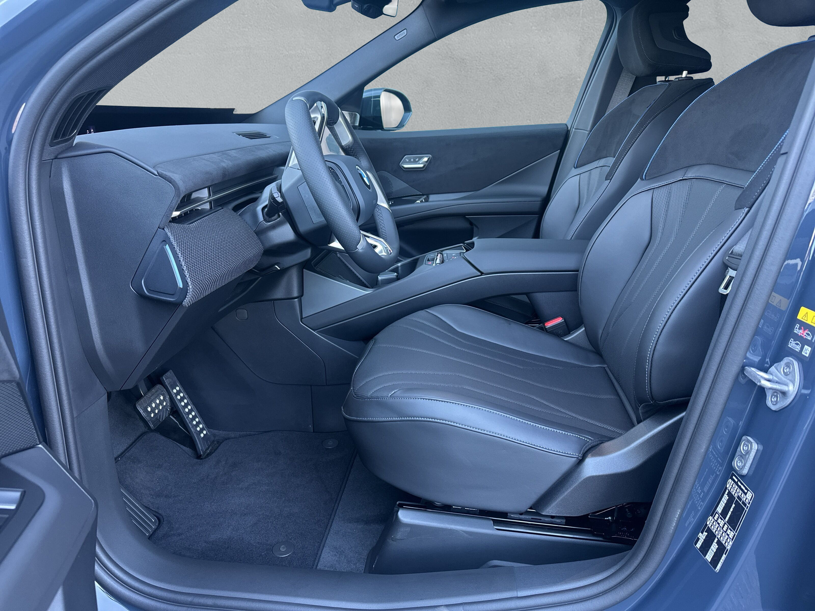 BMW iX3 50 xDrive M Sport **Action de leasing à 0.9%**-image-10