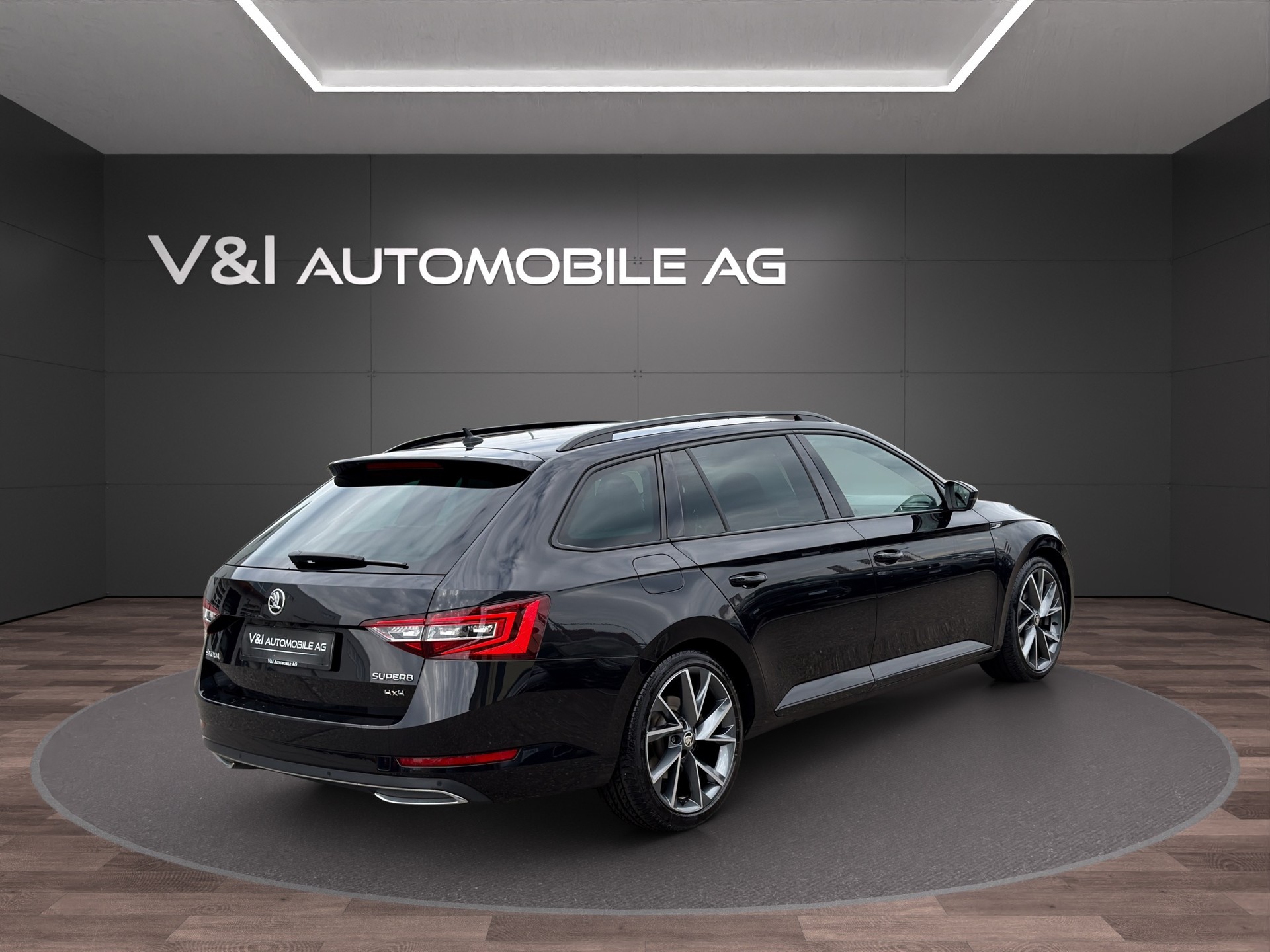SKODA Superb Combi 2.0 TDi Ambition 4x4 DSG-image-4