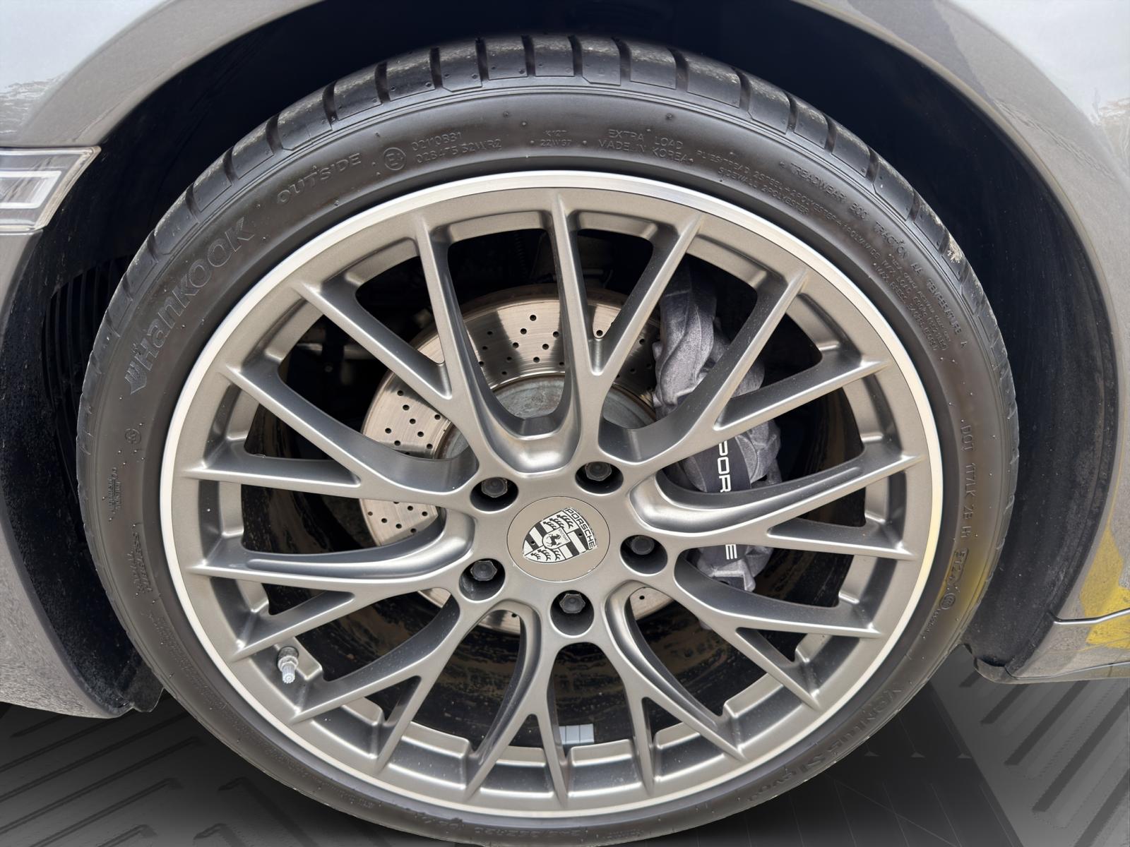 PORSCHE 911 Carrera 4 PDK-image-20