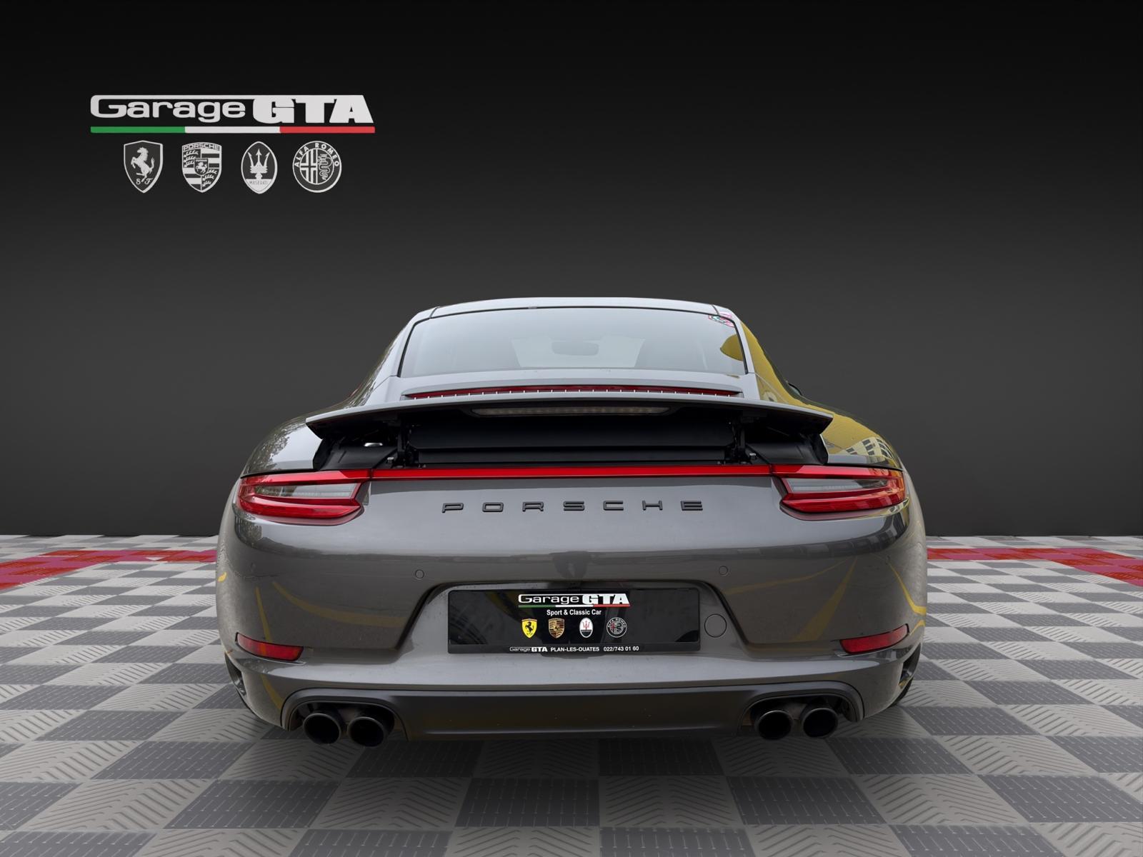 PORSCHE 911 Carrera 4 PDK-image-3