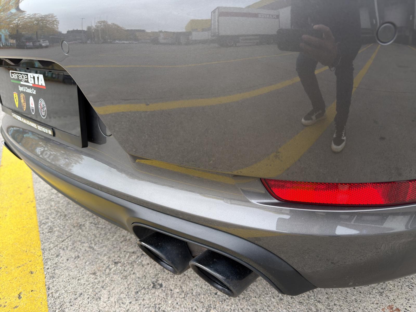 PORSCHE 911 Carrera 4 PDK-image-18
