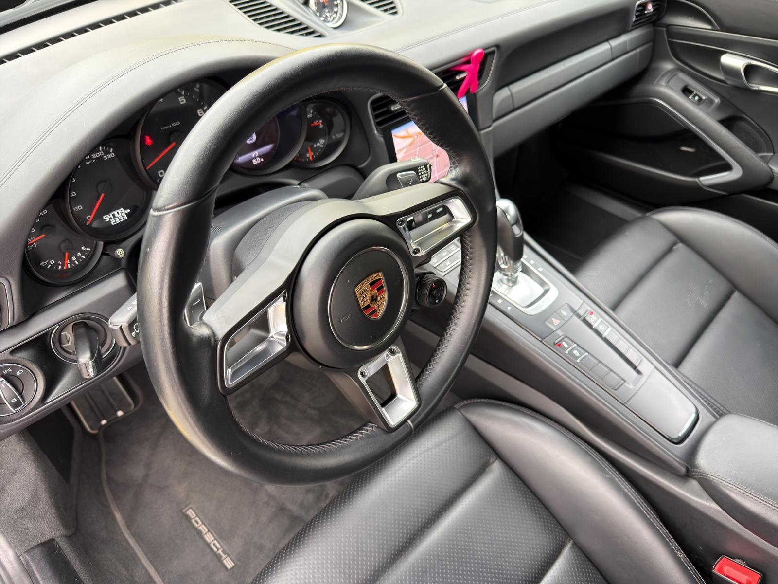 PORSCHE 911 Carrera 4 PDK-image-19