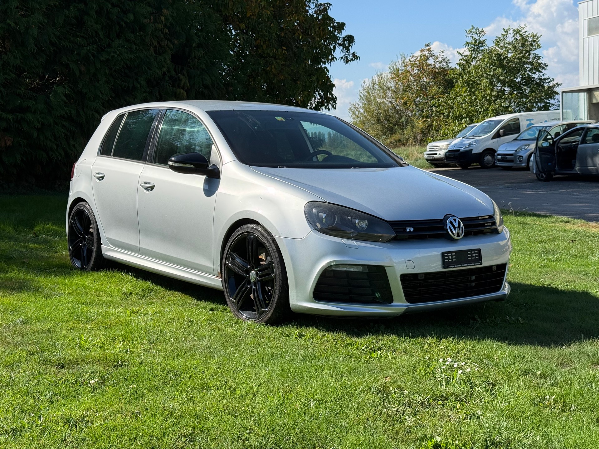 VW Golf 2.0 TSI R Team 4Motion-image-0