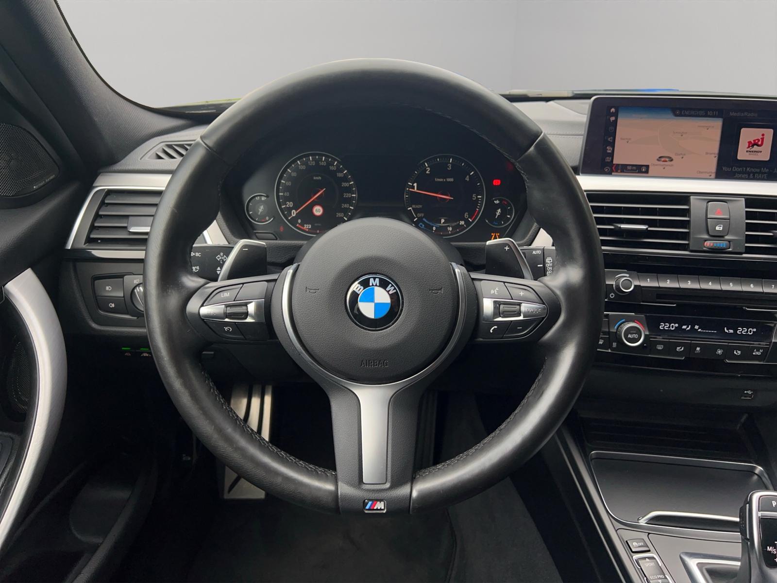 BMW 320d xDrive Touring Edition M Sport Steptronic-image-14
