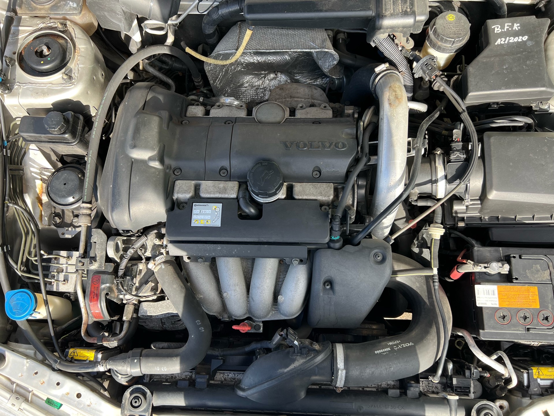 VOLVO T4-image-15
