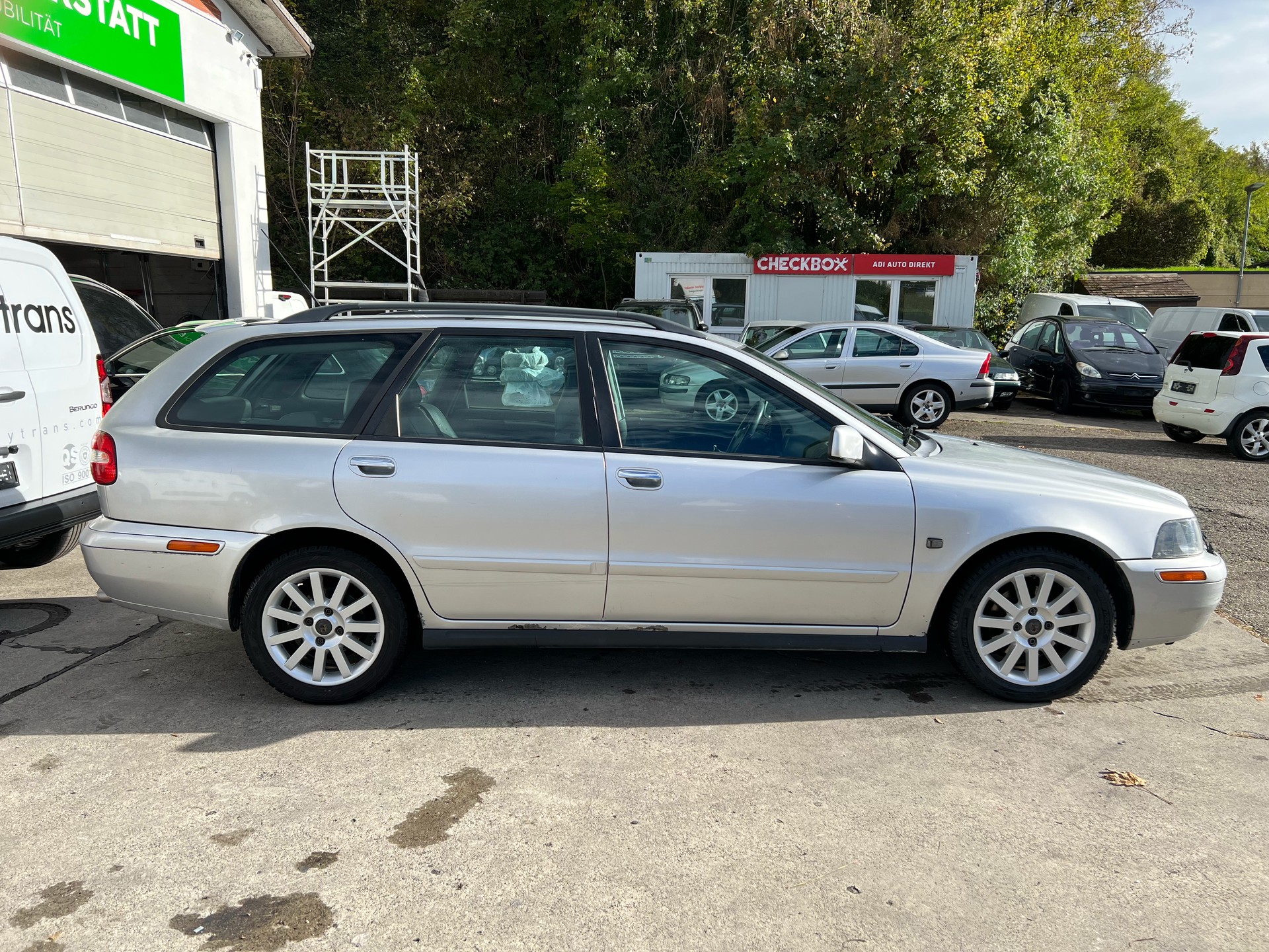 VOLVO T4-image-6