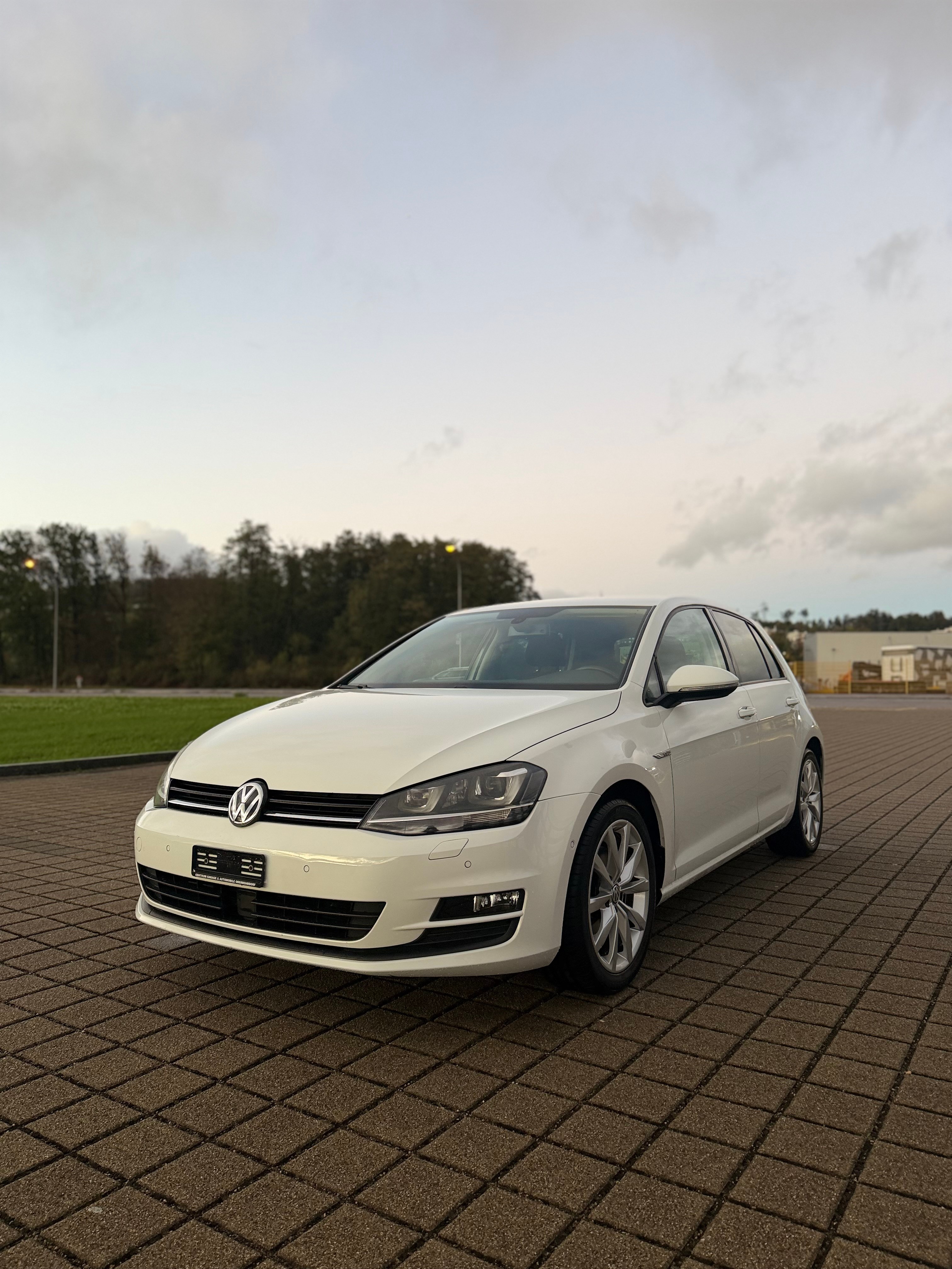 Car photo