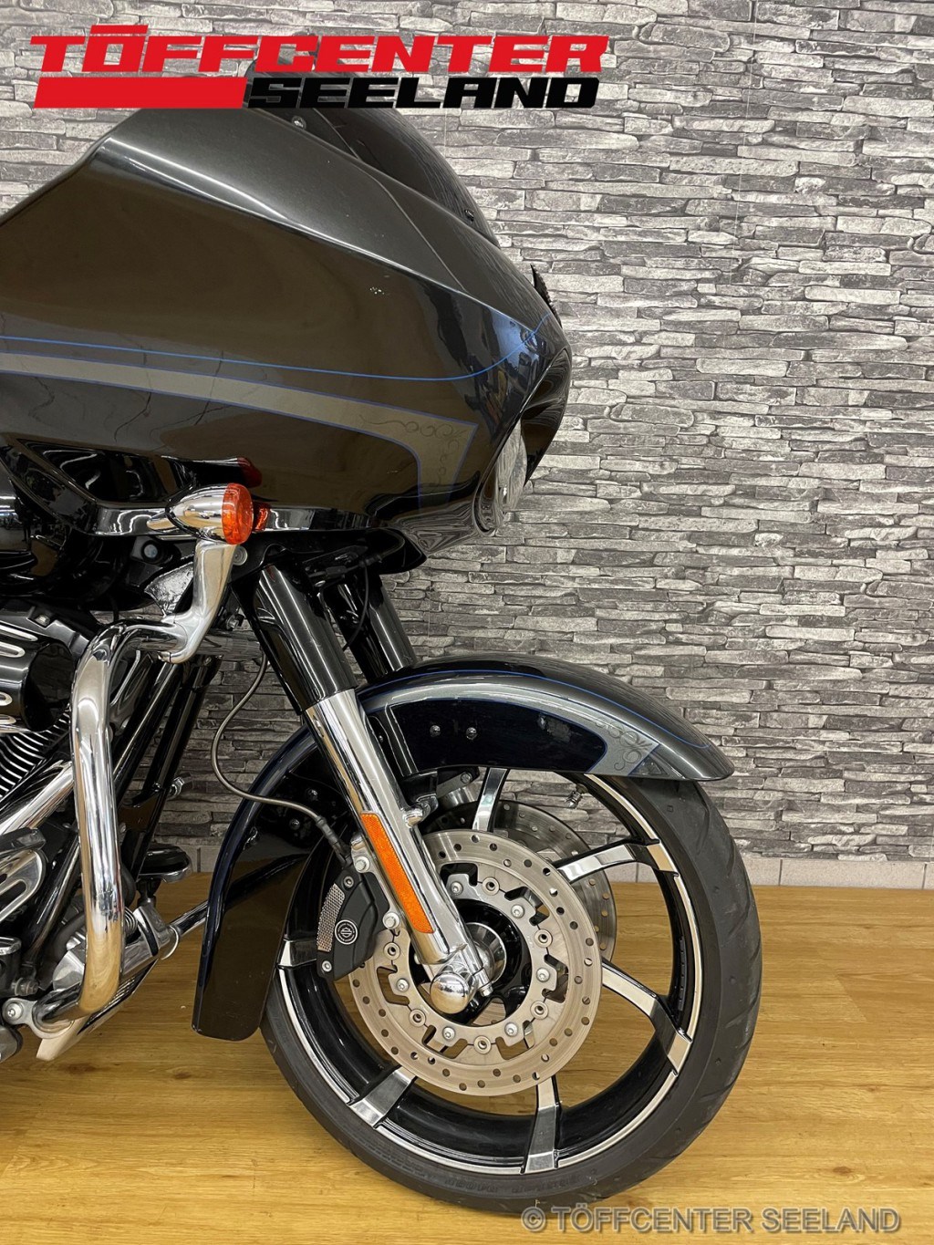 HARLEY-DAVIDSON FLTRXSE Road Glide Custom ABS Anniversary CVO-showroom-element-2