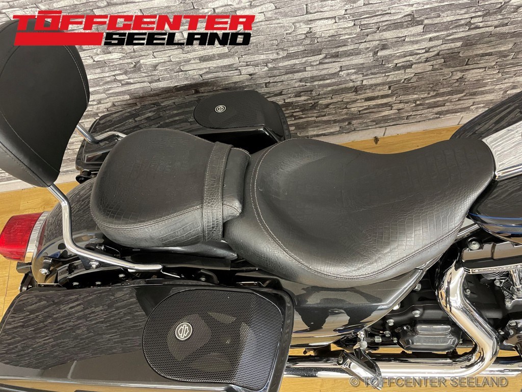 HARLEY-DAVIDSON FLTRXSE Road Glide Custom ABS Anniversary CVO-image-6