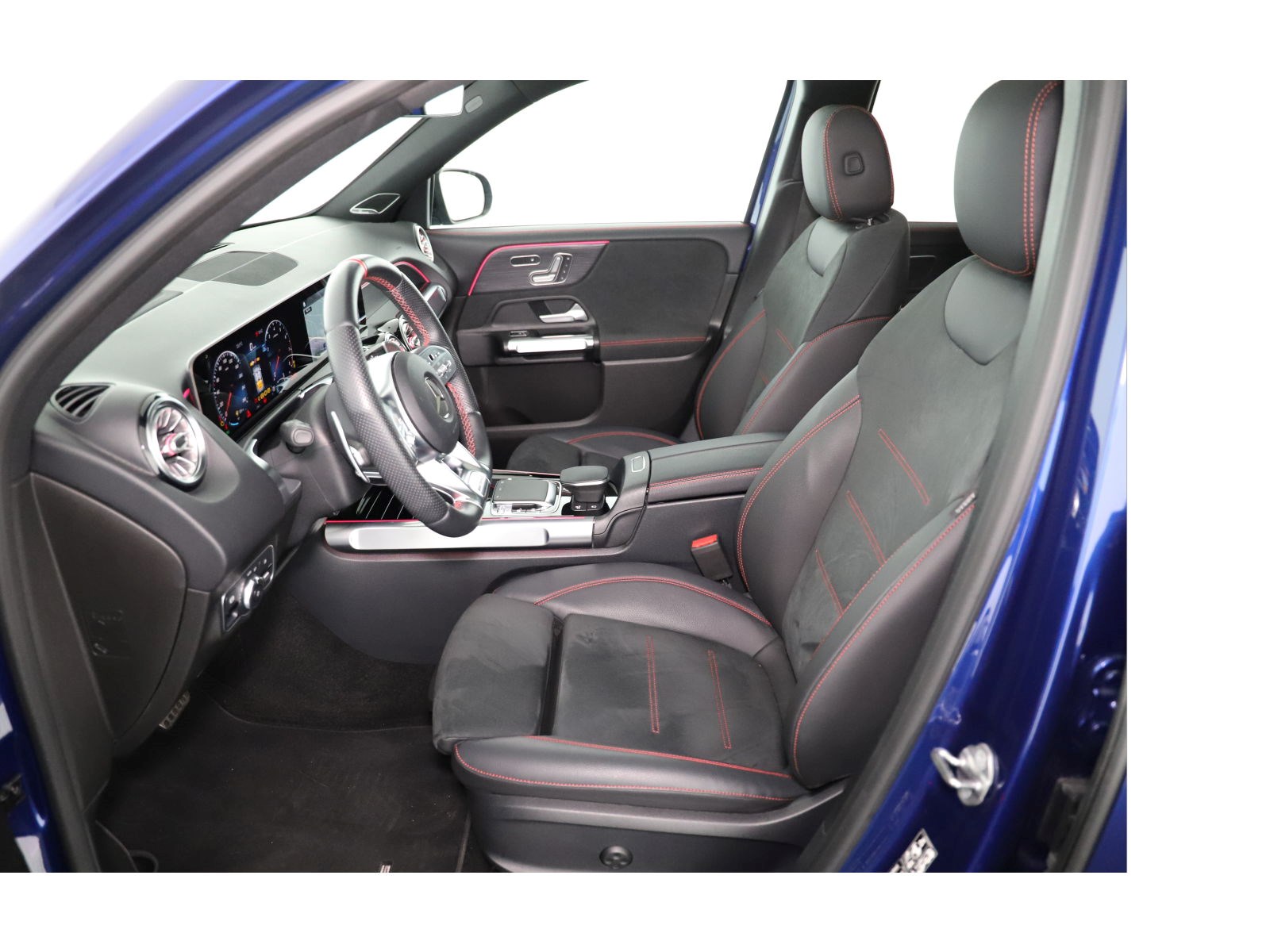 MERCEDES-BENZ GLB 35 AMG 4 MATIC-image-10