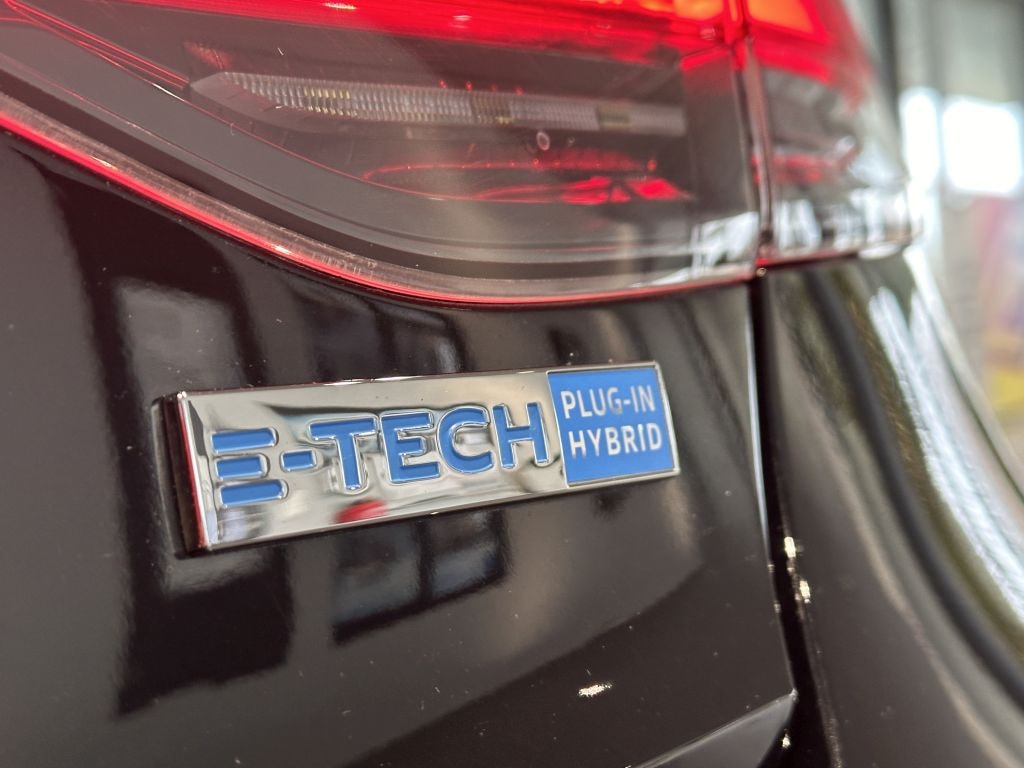RENAULT Mégane Berline 1.6 E-Tech R.S. Line-image-8