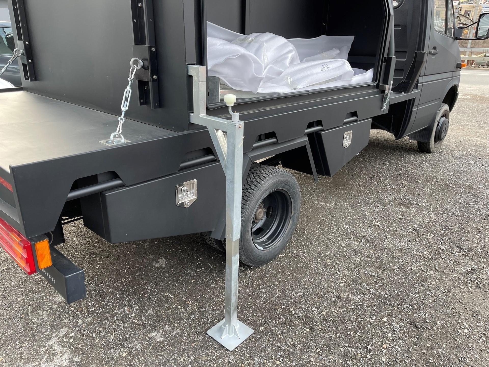 MERCEDES-BENZ Sprinter CAMPER 413 CDI 4x4-image-12