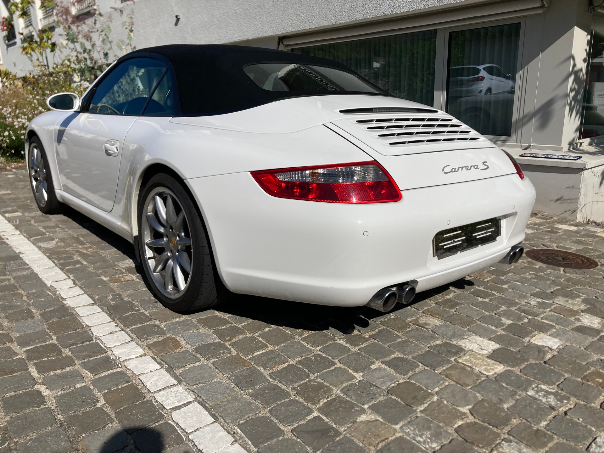 PORSCHE 911 Cabrio Carrera S-image-2