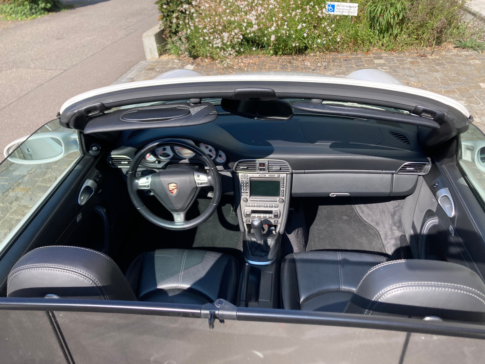 PORSCHE 911 Cabrio Carrera S-image-7