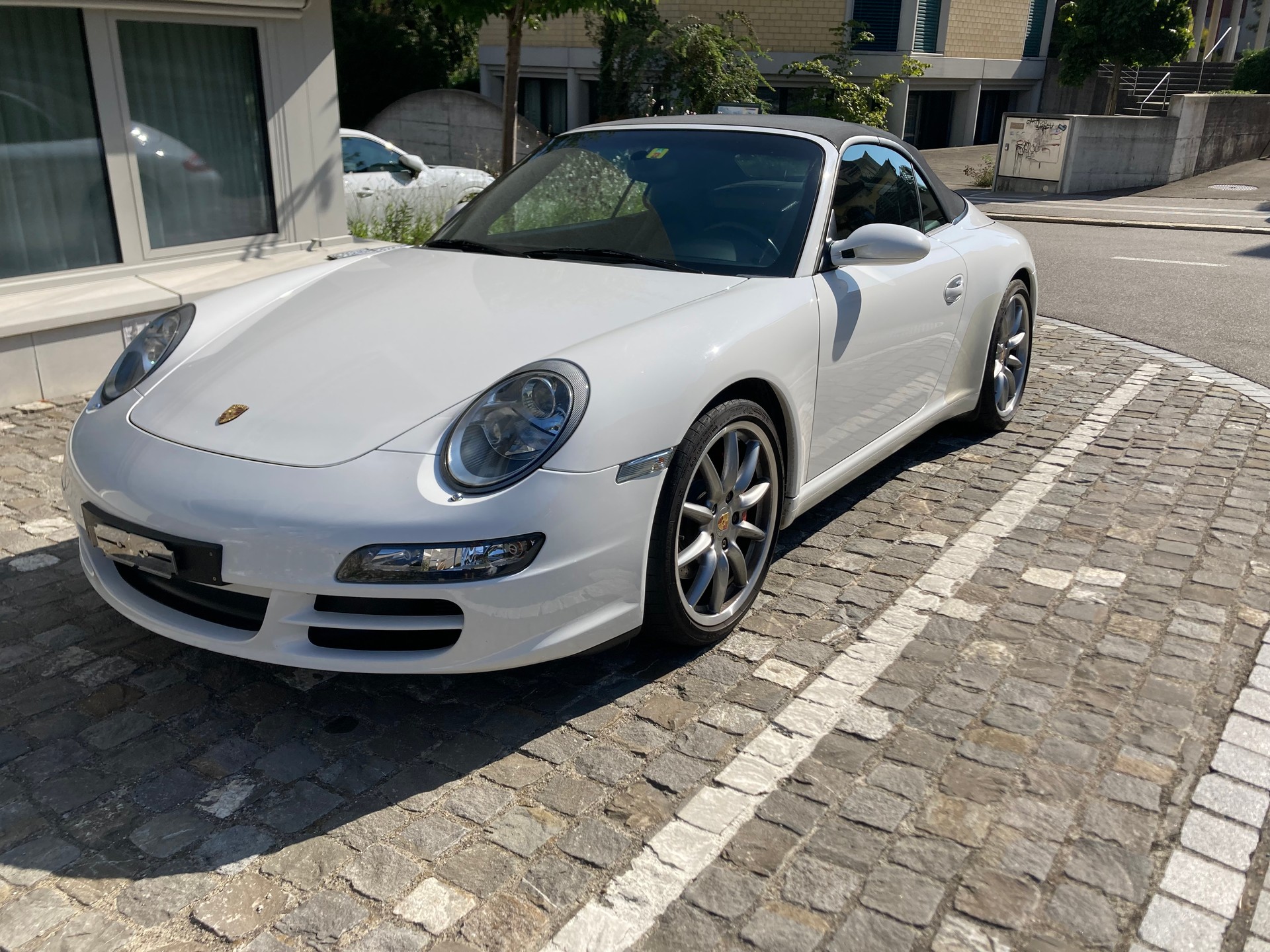 PORSCHE 911 Cabrio Carrera S-image-0