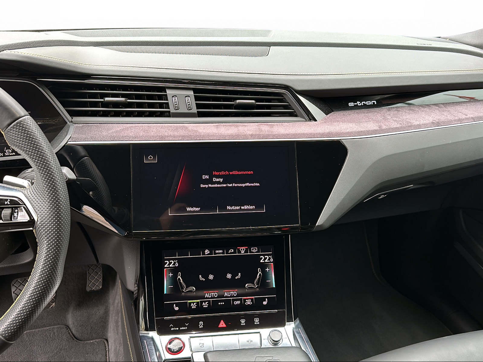 AUDI e-tron S Sportback quattro-image-8