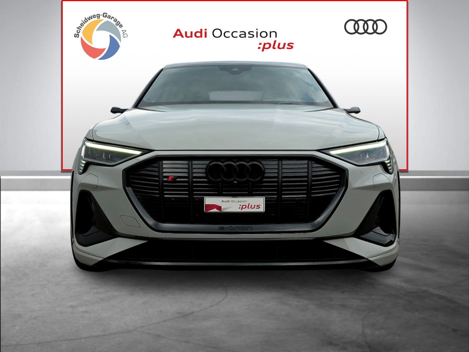 AUDI e-tron S Sportback quattro-showroom-element-1