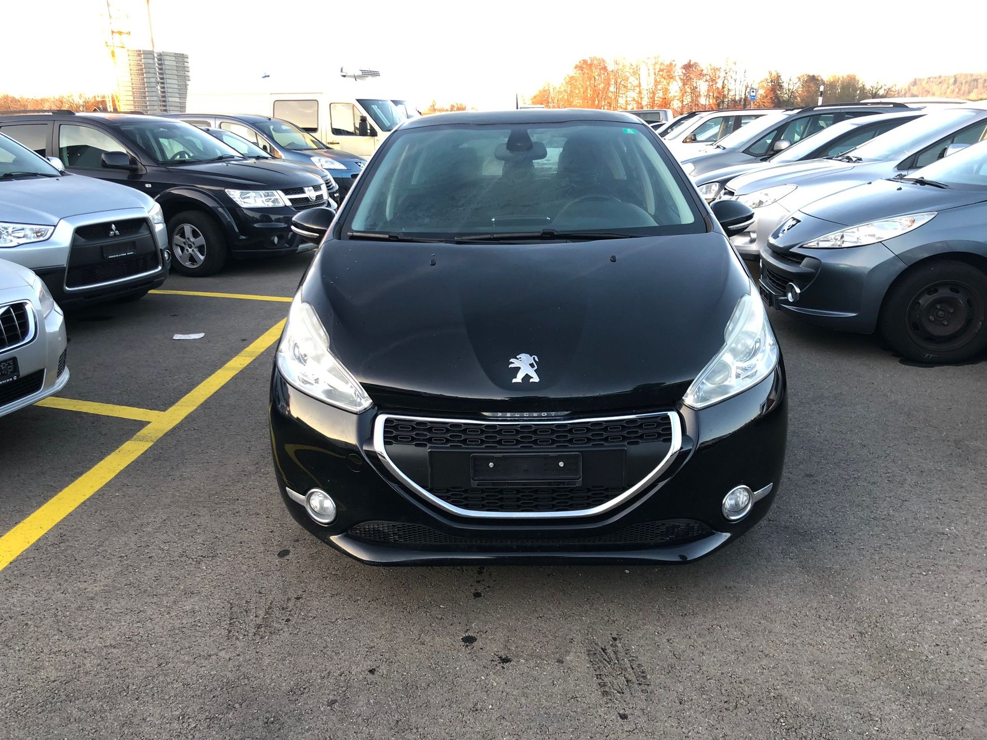 PEUGEOT 208 1.4 VTI Active-image-1