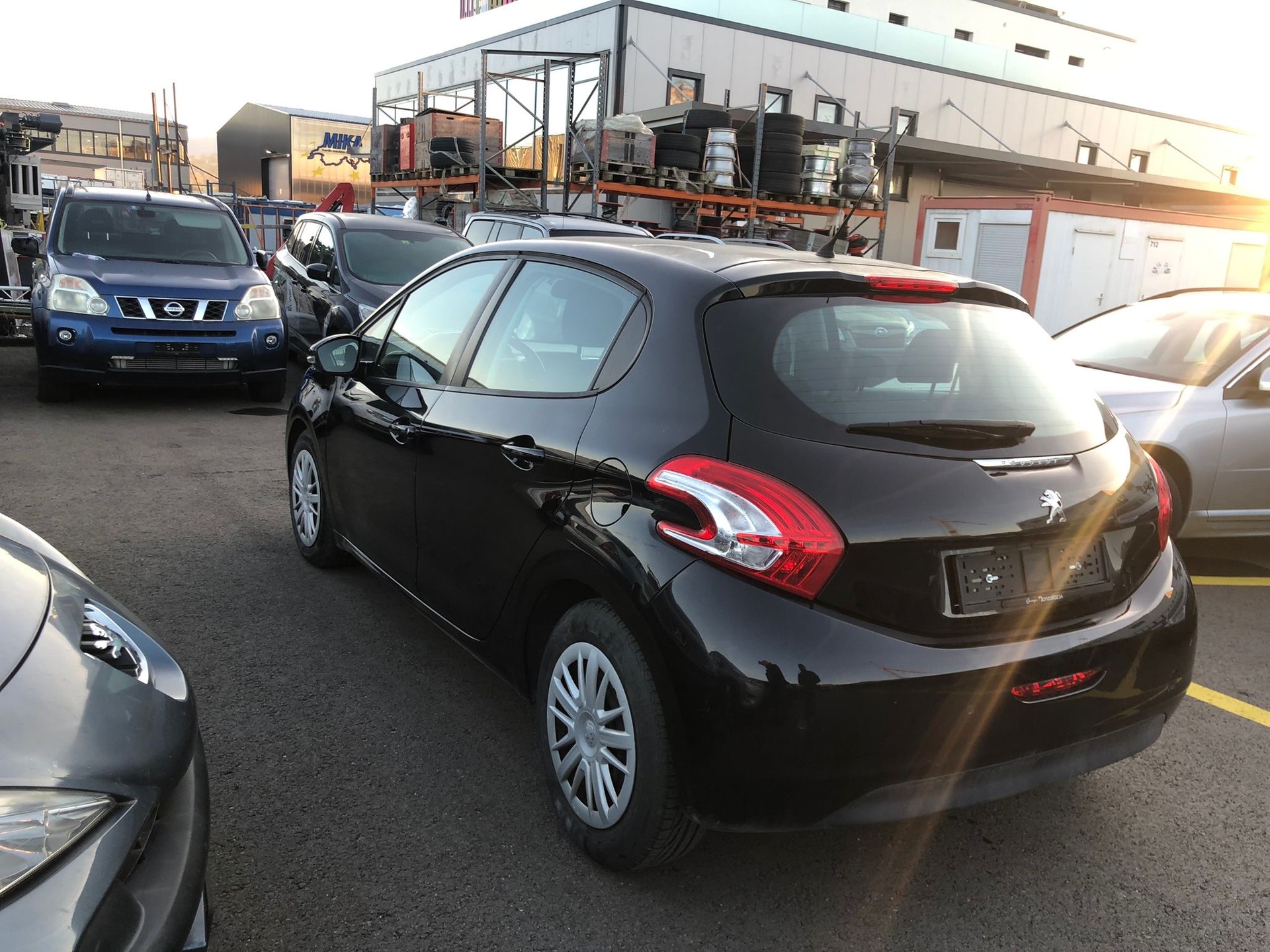 PEUGEOT 208 1.4 VTI Active-image-3