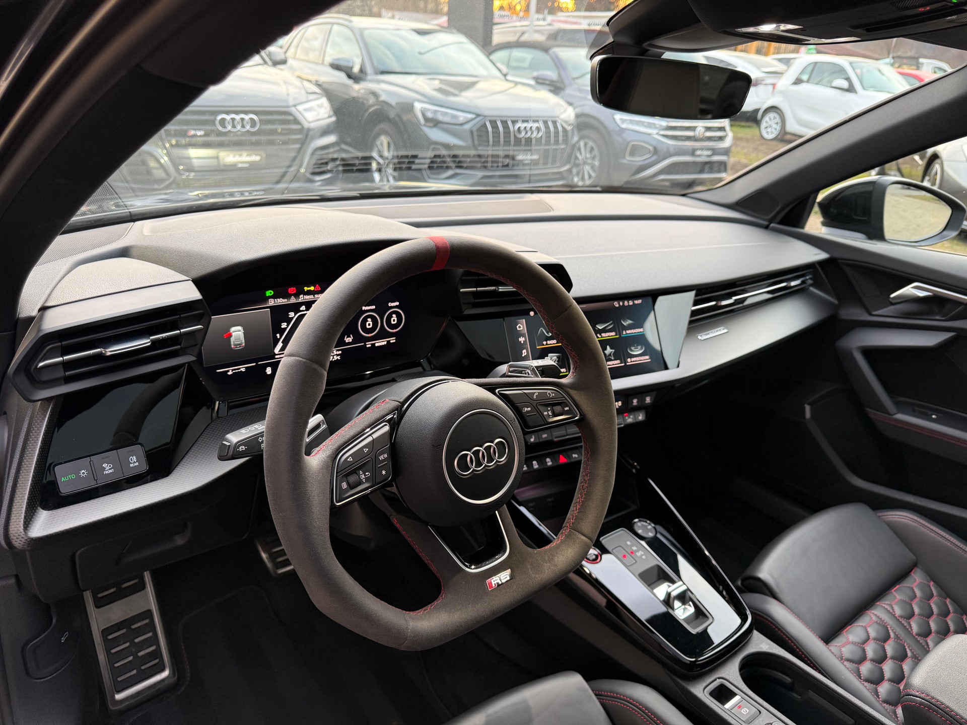 AUDI RS3 Sportback 2.5 TSI quattro-image-13