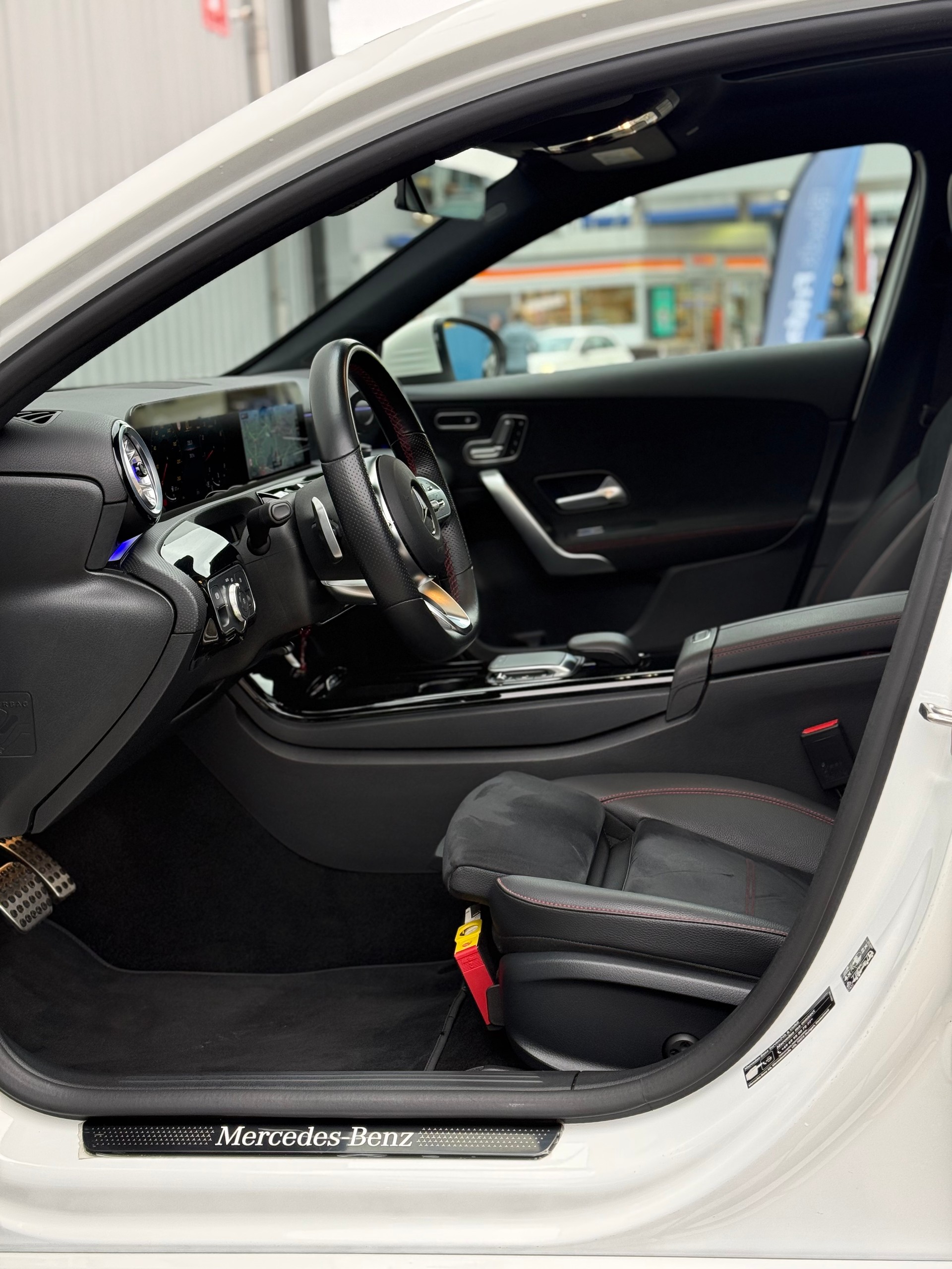 MERCEDES-BENZ MERCEDES-BENZ A250 AMG LINE 4matic 7G TRONIC-image-8