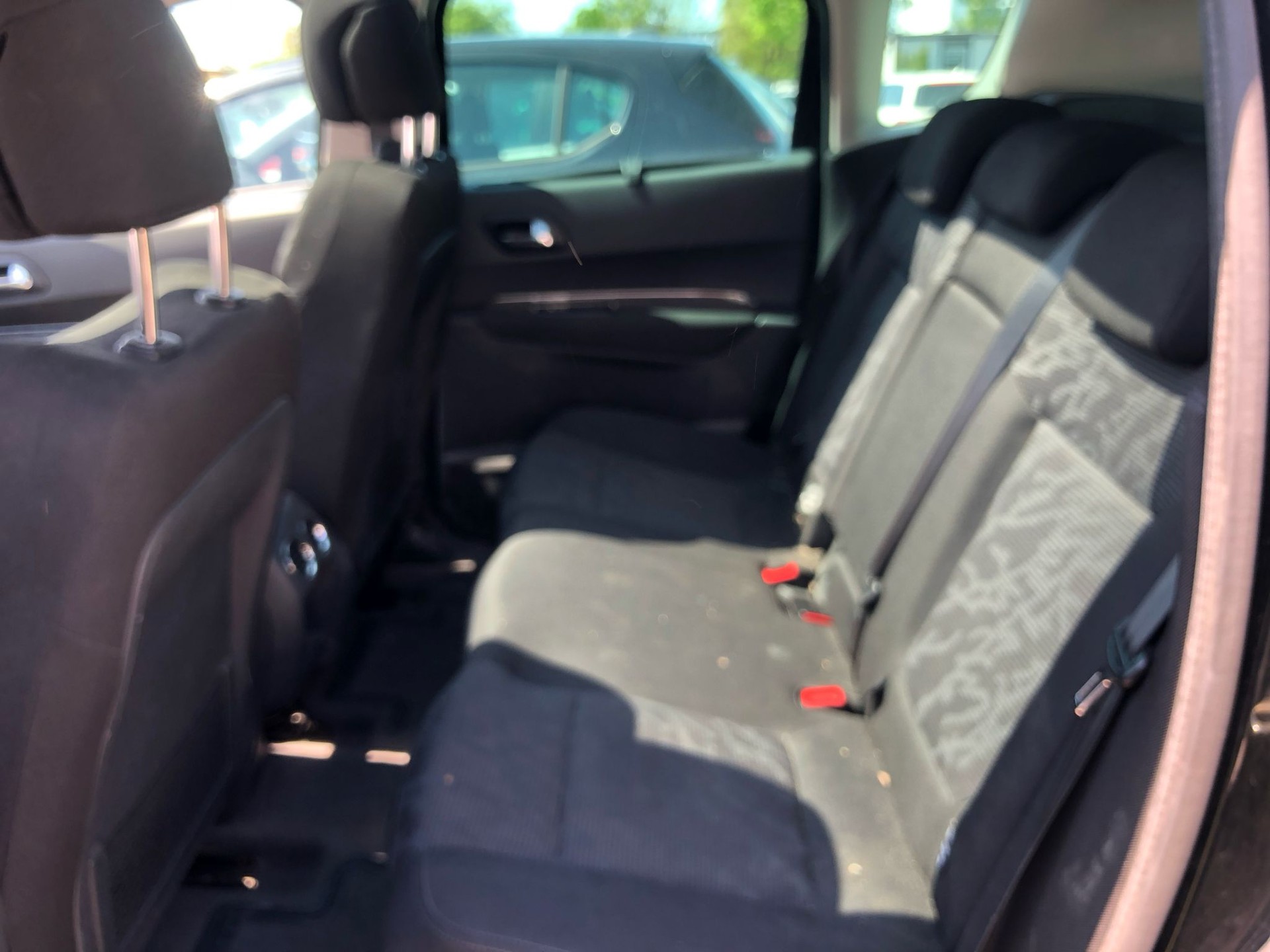 PEUGEOT 3008 1.6 16V T Sport-image-11