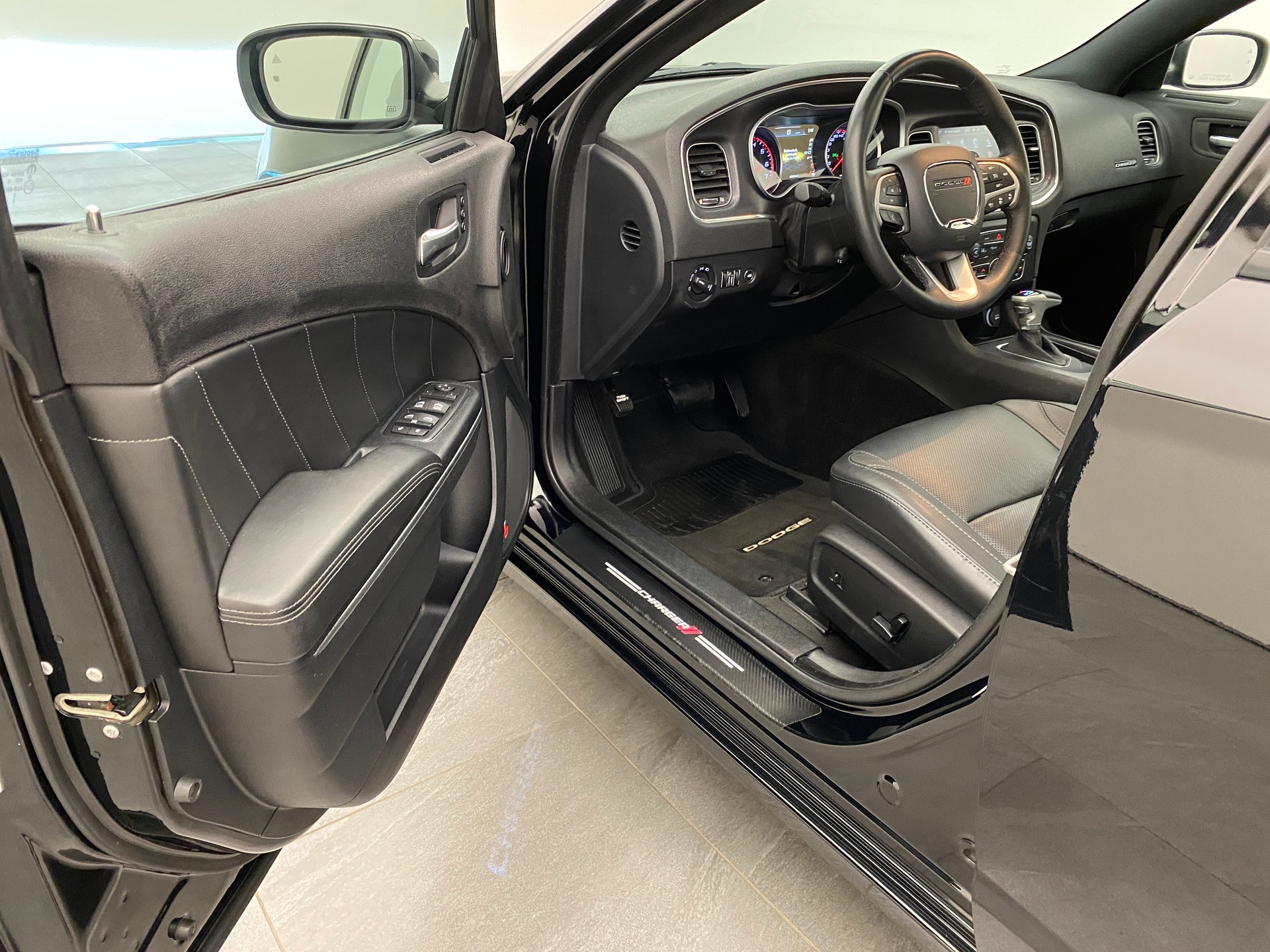 DODGE Charger 3.6 Rallye-image-9