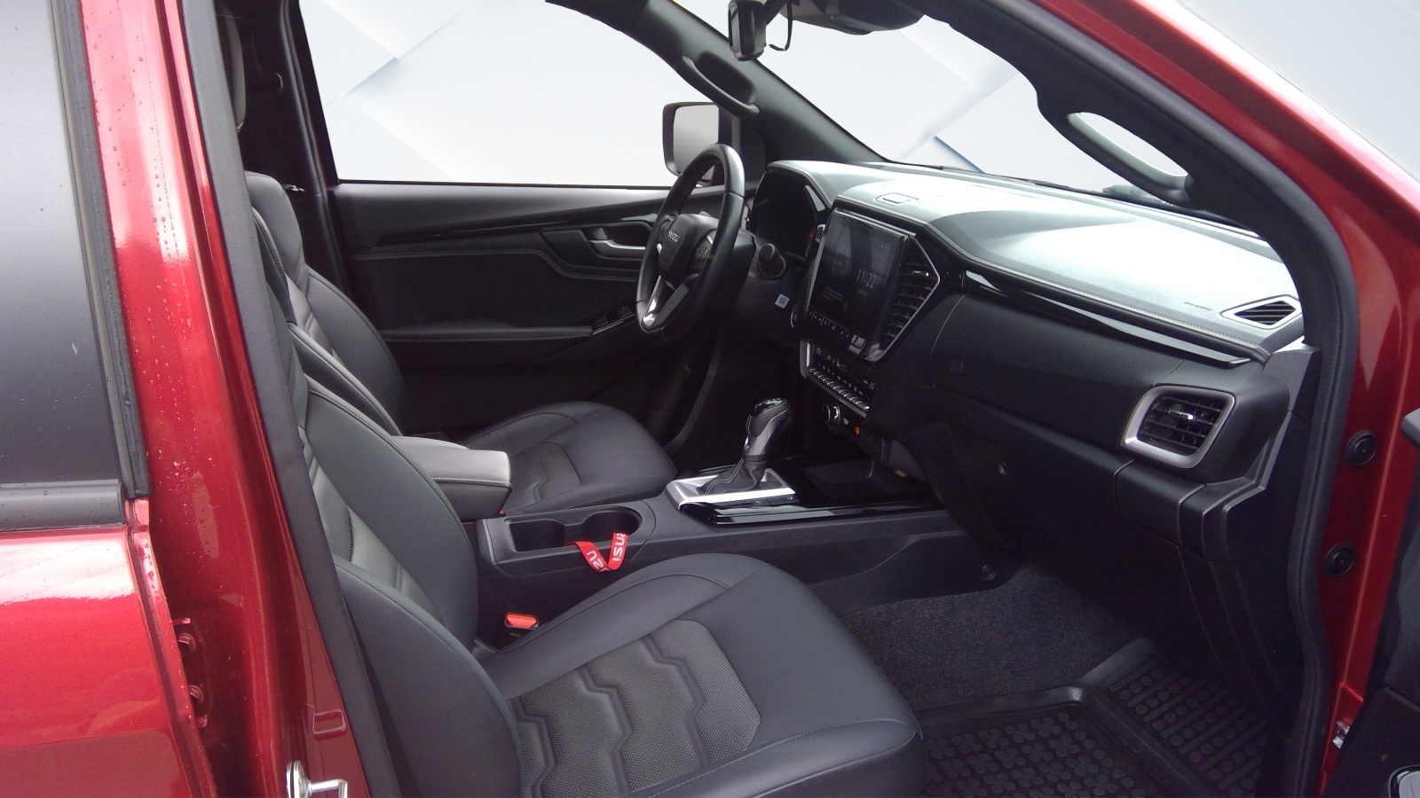 ISUZU D-MAX 1.9 SpaceCab N60FF 4x4 AT-image-4