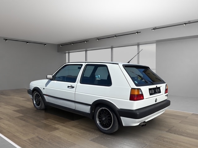 VW Golf 1800 GTI 16V Edition-image-3