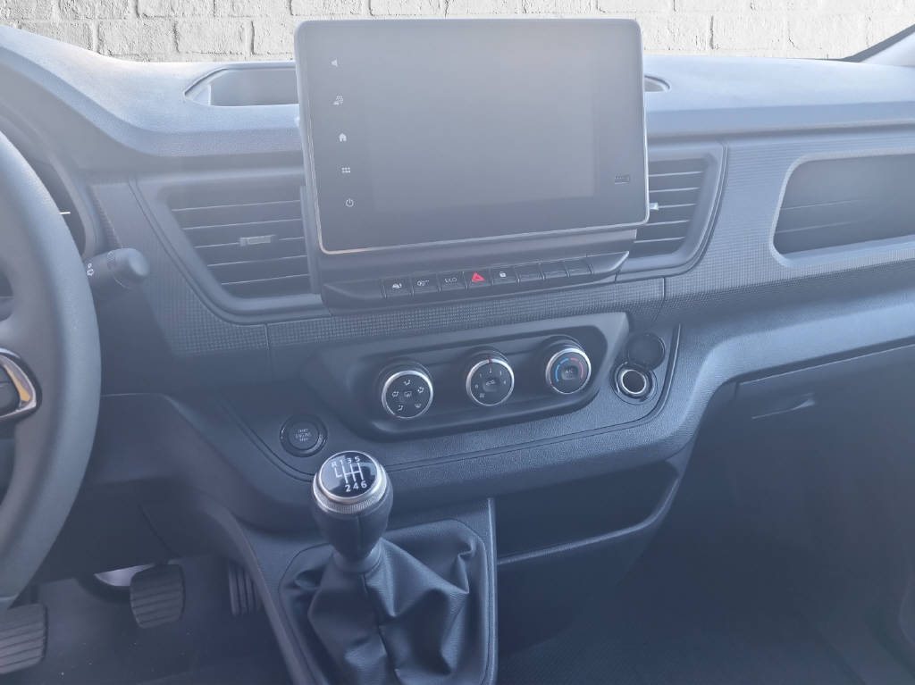 RENAULT Trafic Kastenwagen Advance KW L2H1 2.0 Blue dCi 130 E Ntzl.-image-5