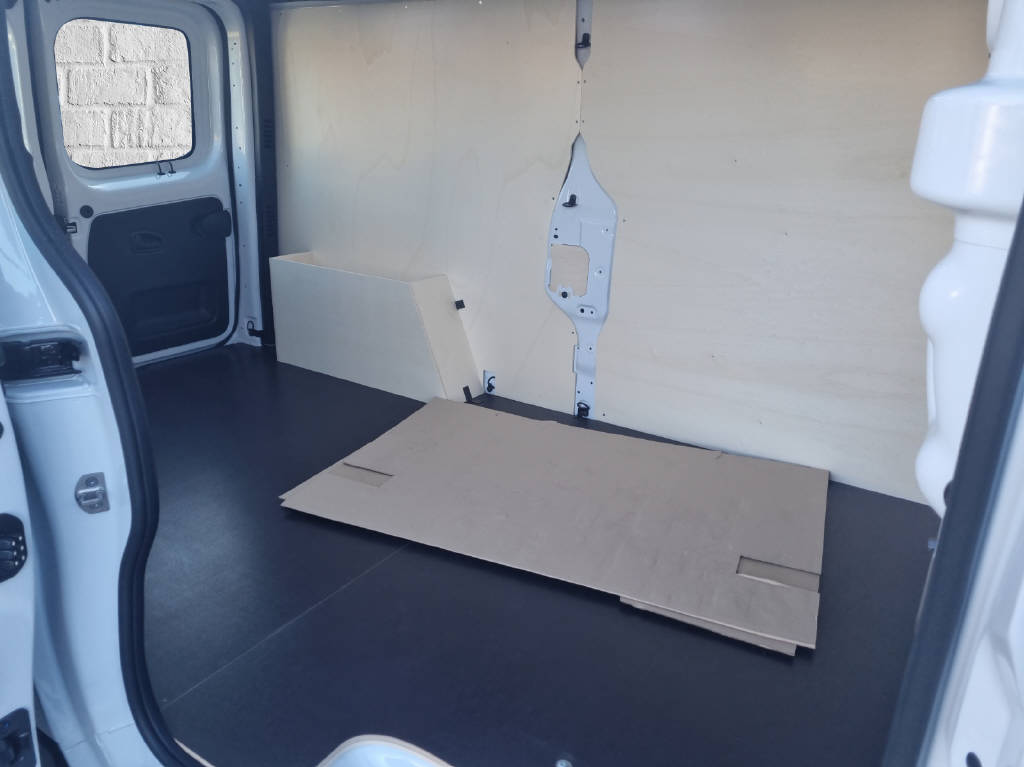 RENAULT Trafic Kastenwagen Advance KW L2H1 2.0 Blue dCi 130 E Ntzl.-image-11
