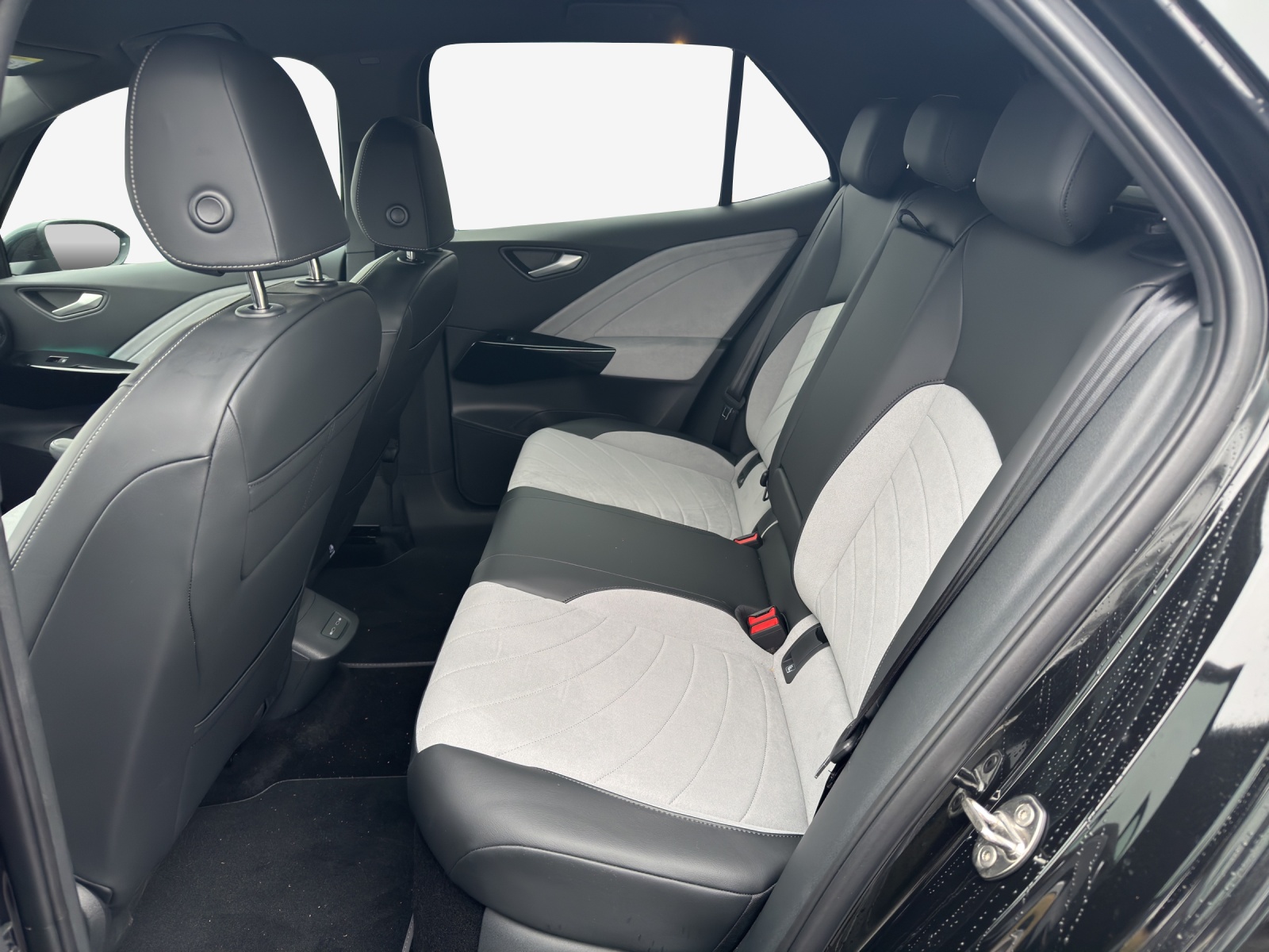VW ID.3 Pro 59 kWh Pro United-image-11