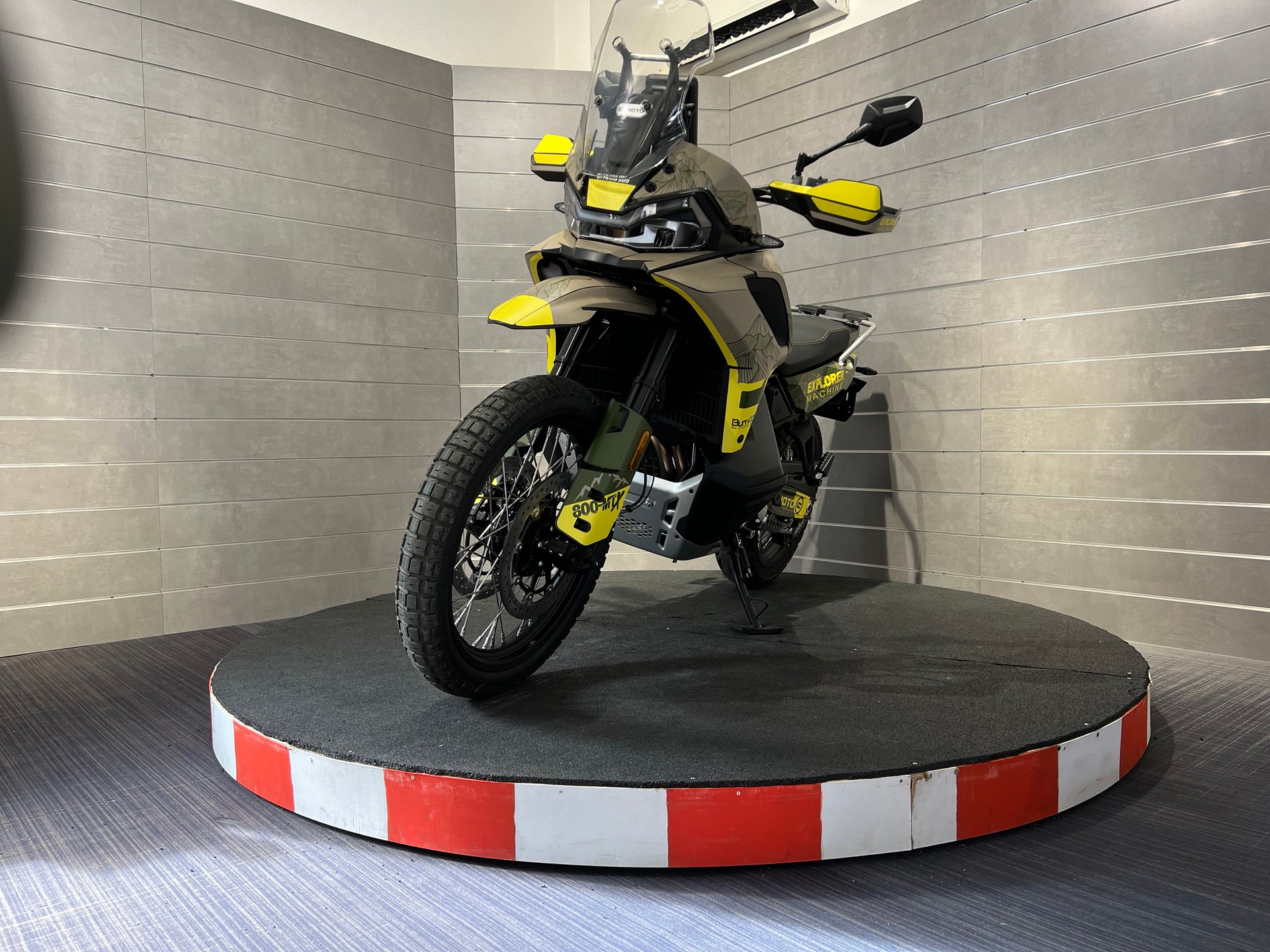 CF MOTO 800 MT-X