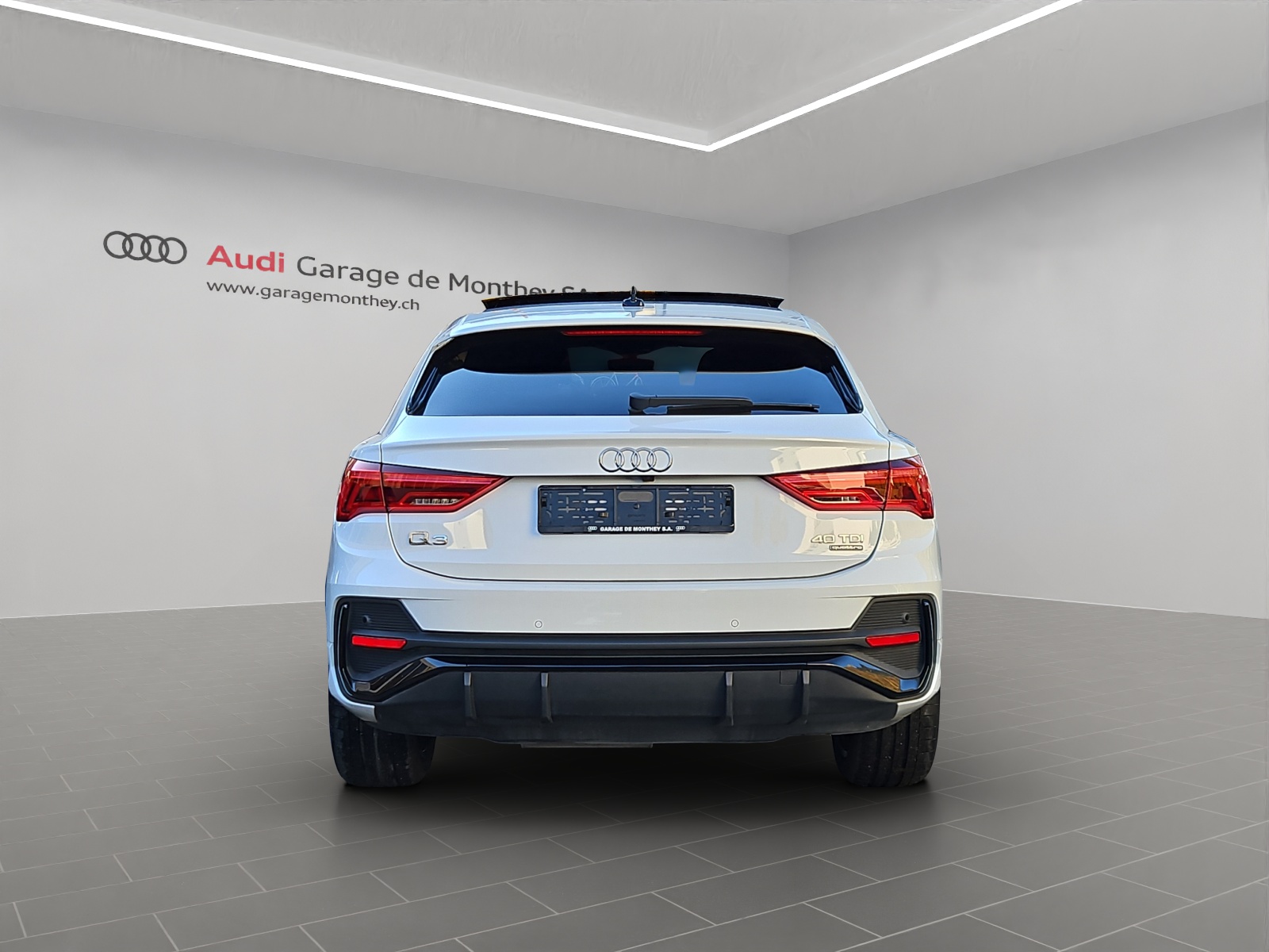 AUDI Q3 Sportback 40 TDI S line Attraction quattro S-tronic-image-4