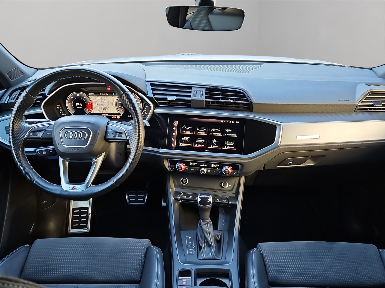AUDI Q3 Sportback 40 TDI S line Attraction quattro S-tronic-image-9