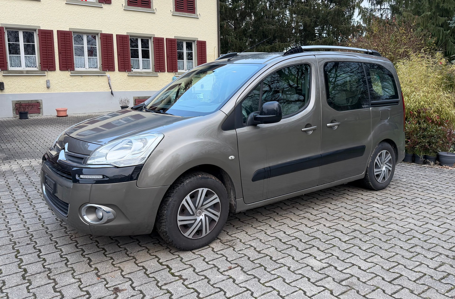 CITROEN Berlingo 1.6 16V XTR-image-2