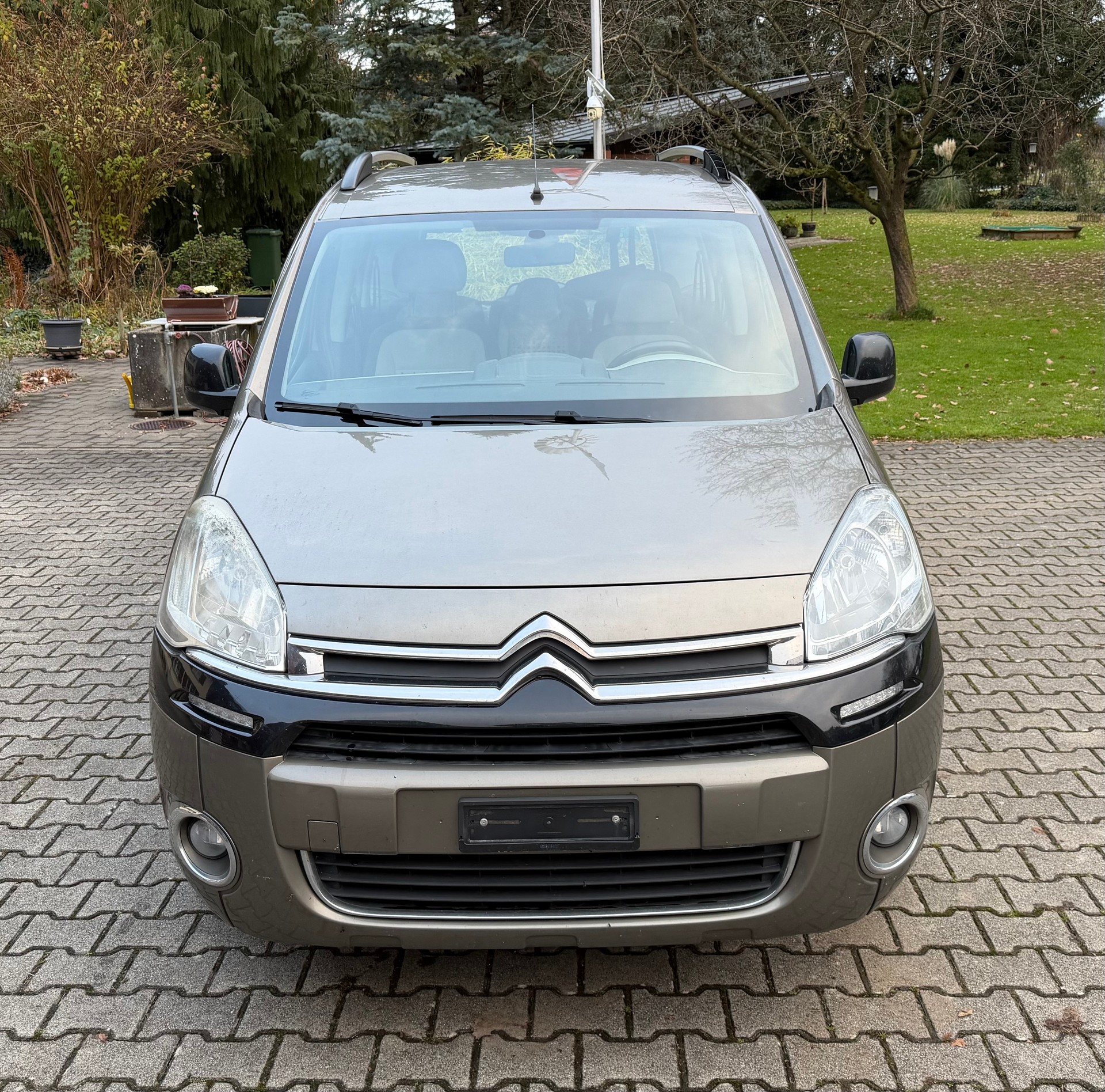 CITROEN Berlingo 1.6 16V XTR-image-1