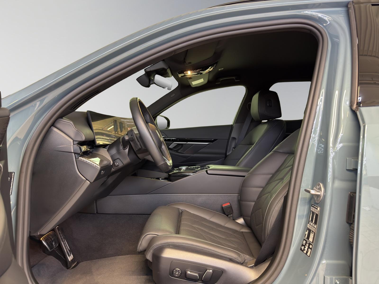 BMW 540d xDrive Touring M-SportPaket-image-10