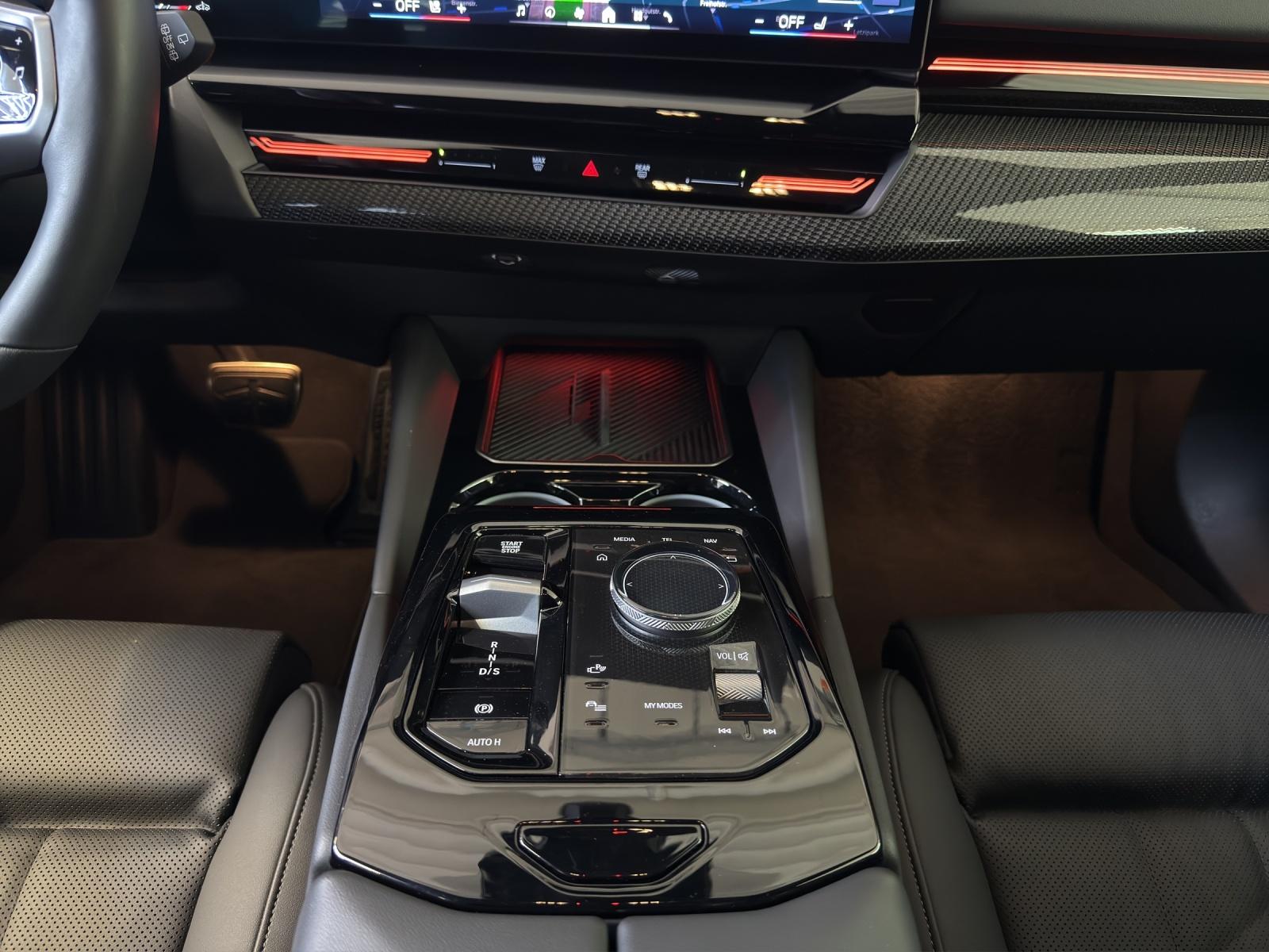 BMW 540d xDrive Touring M-SportPaket-image-15