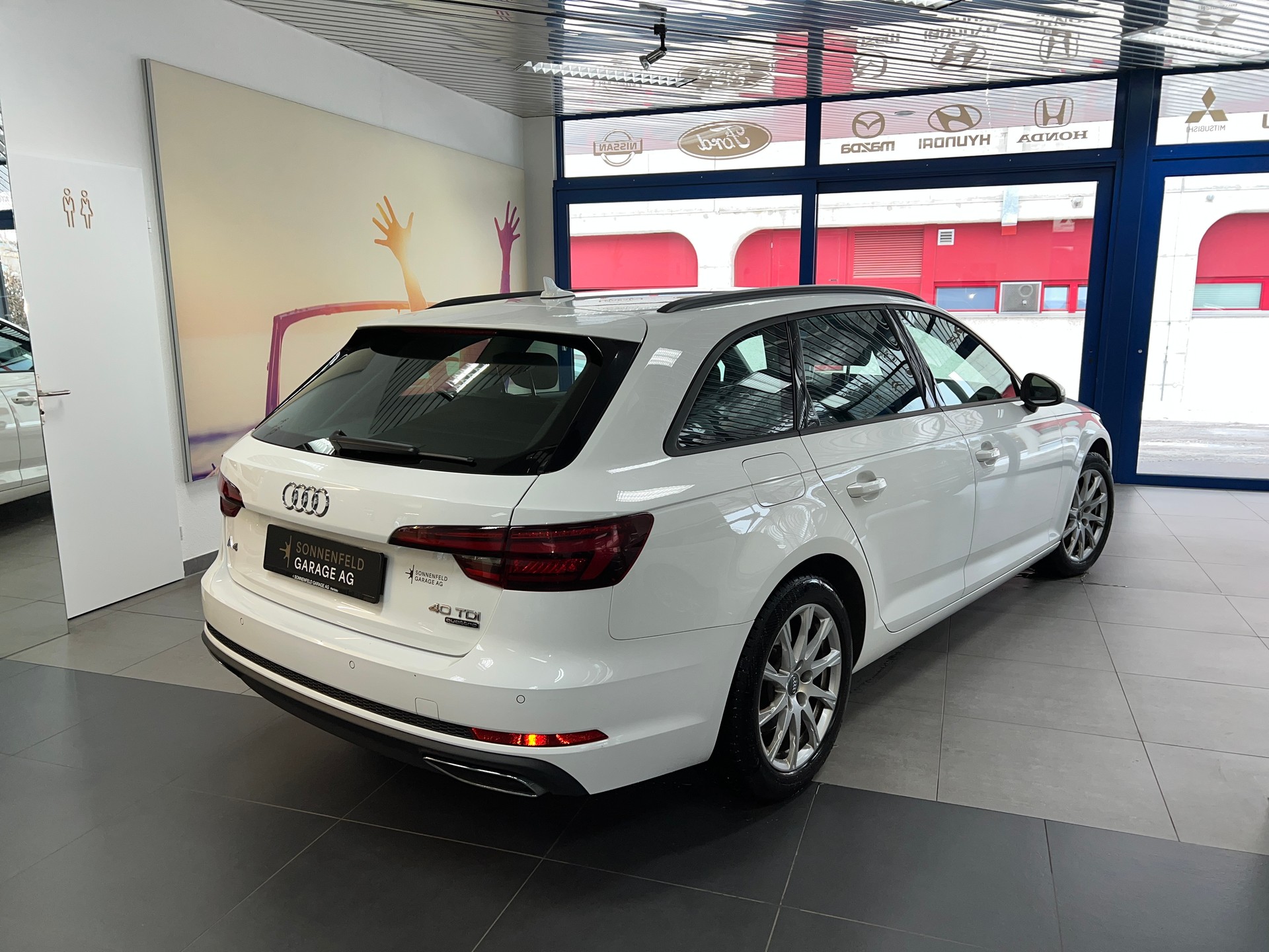 AUDI A4 Avant 40 TDI Sport quattro S-tronic-image-3